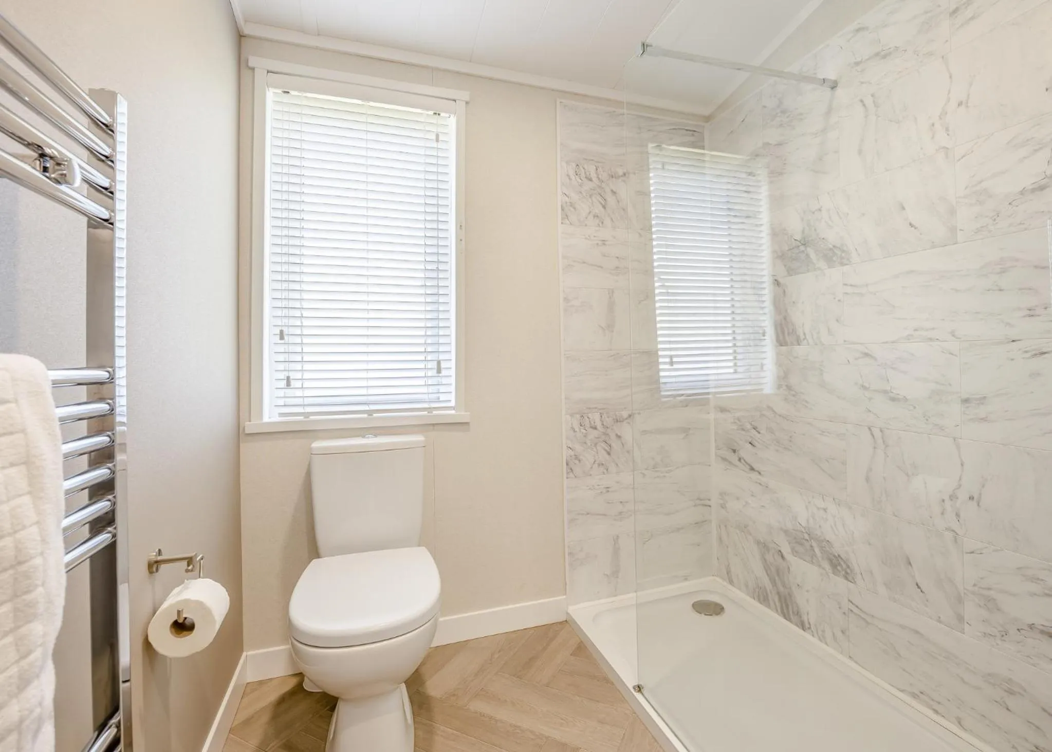Property building in Woodhall Country Park Lodges
