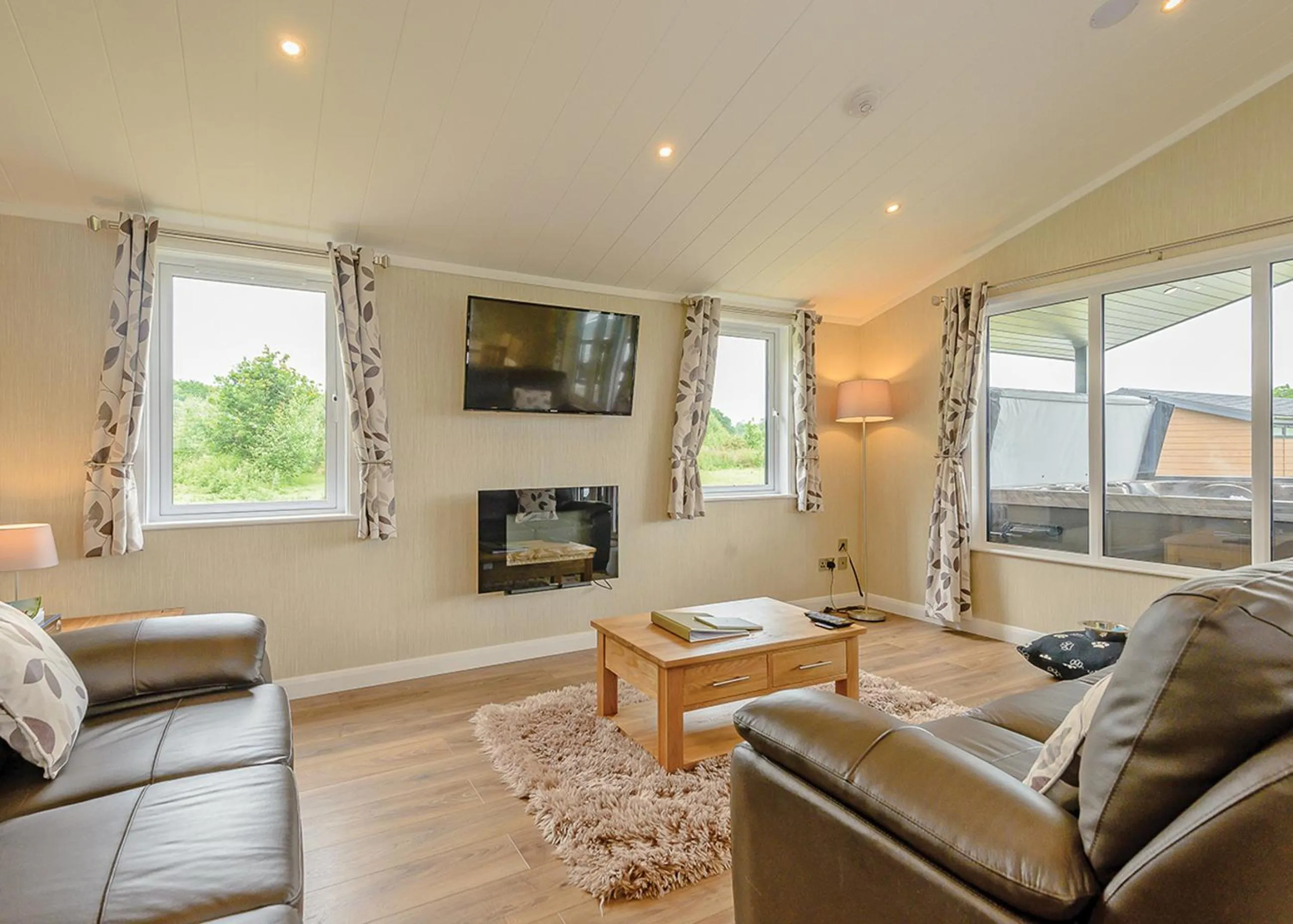 Property building in Woodhall Country Park Lodges