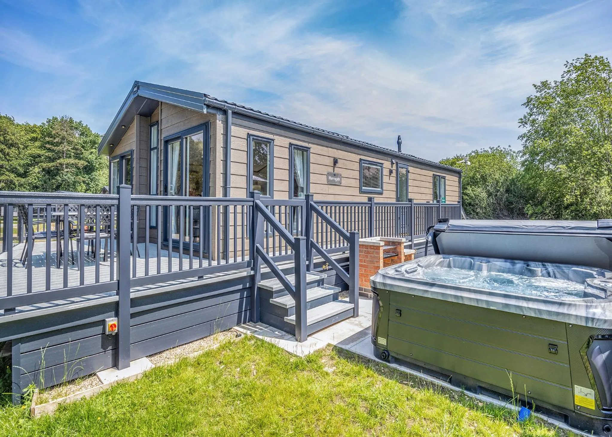 Property building in Woodhall Country Park Lodges