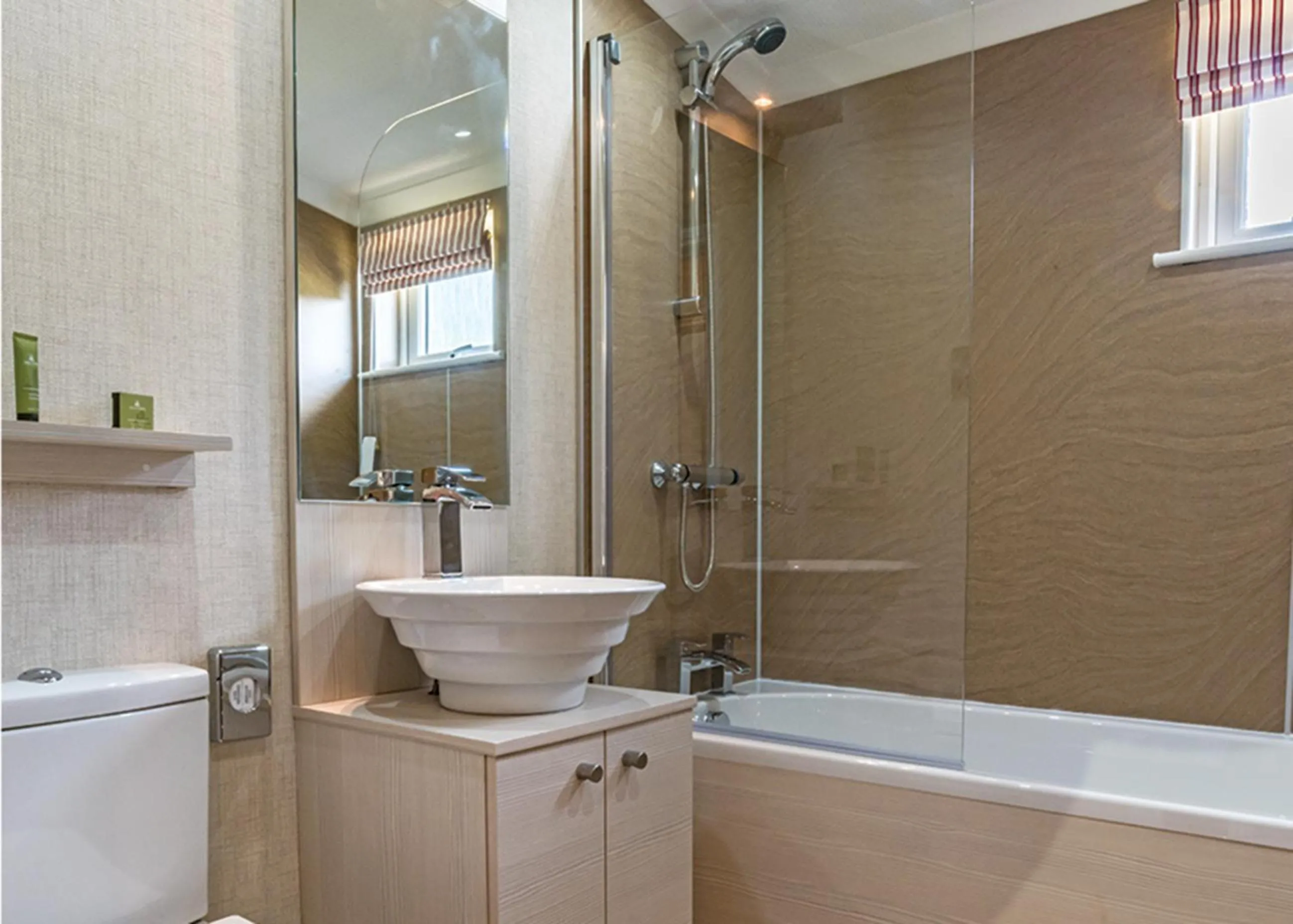 Property building in Woodhall Country Park Lodges