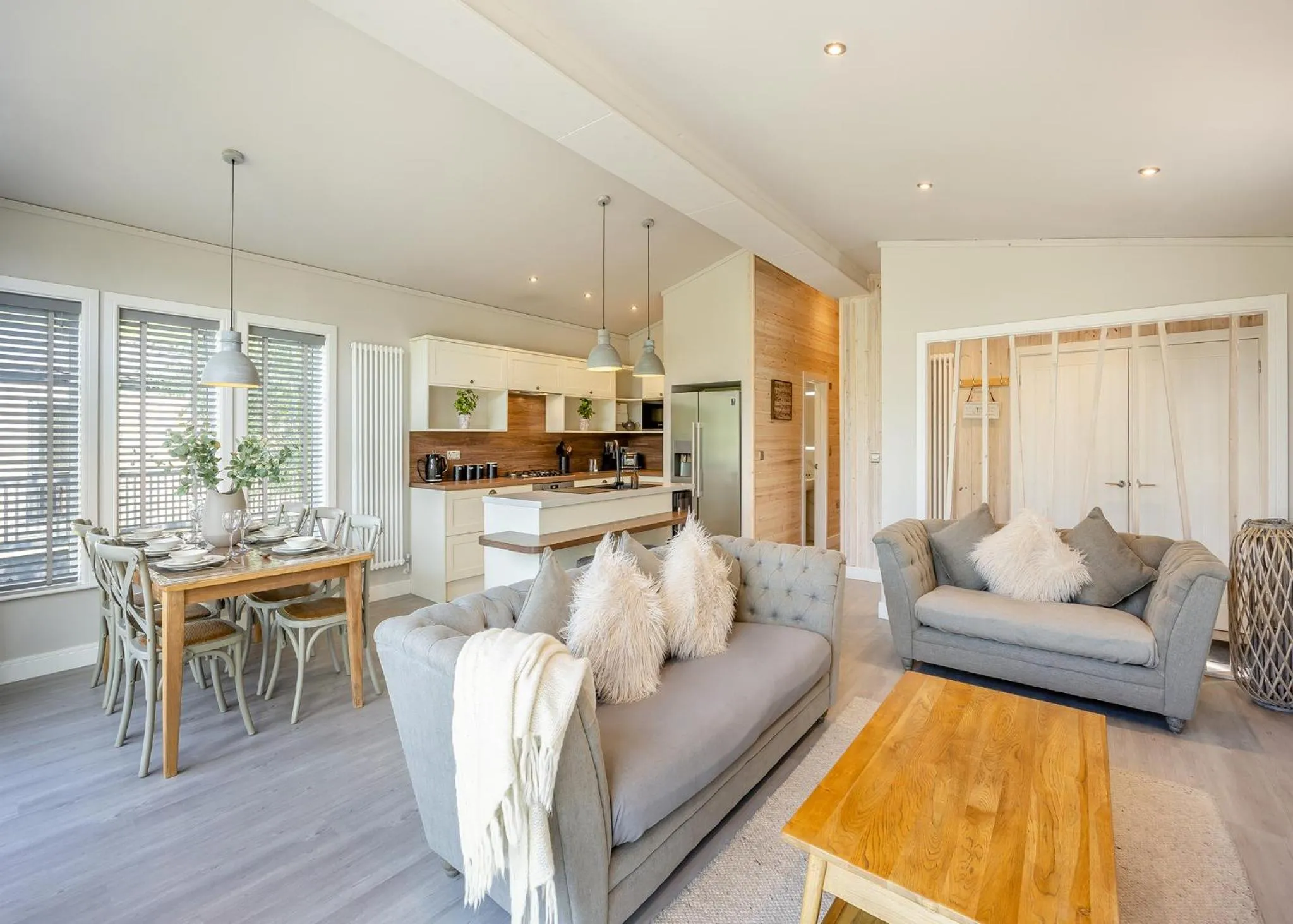 Property building in Woodhall Country Park Lodges