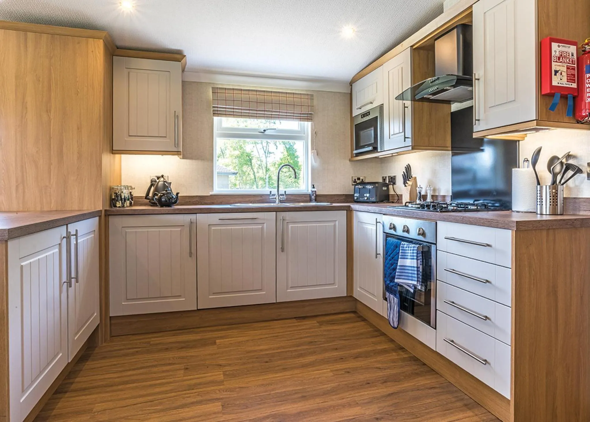 Property building in Woodhall Country Park Lodges