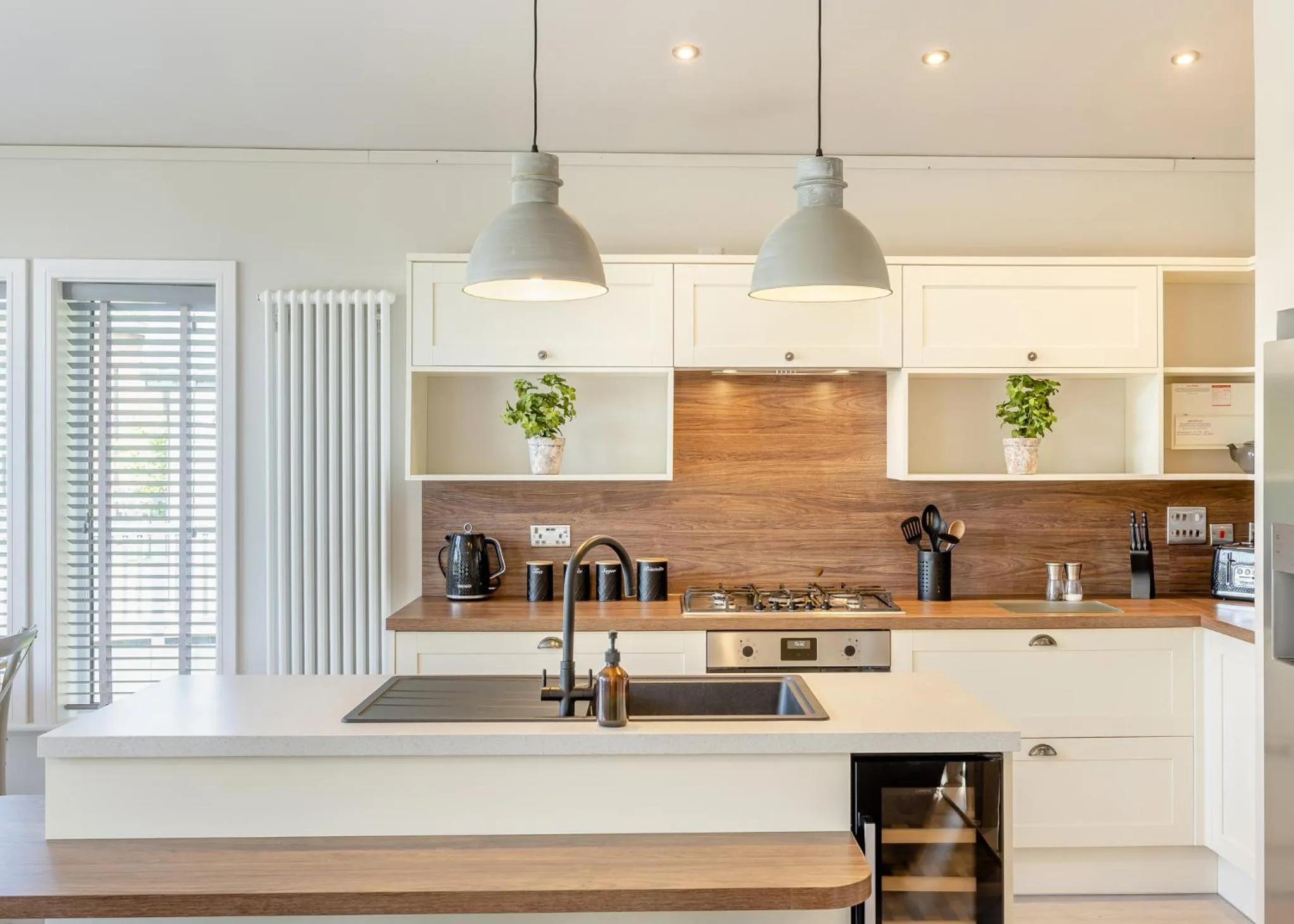 Property building in Woodhall Country Park Lodges