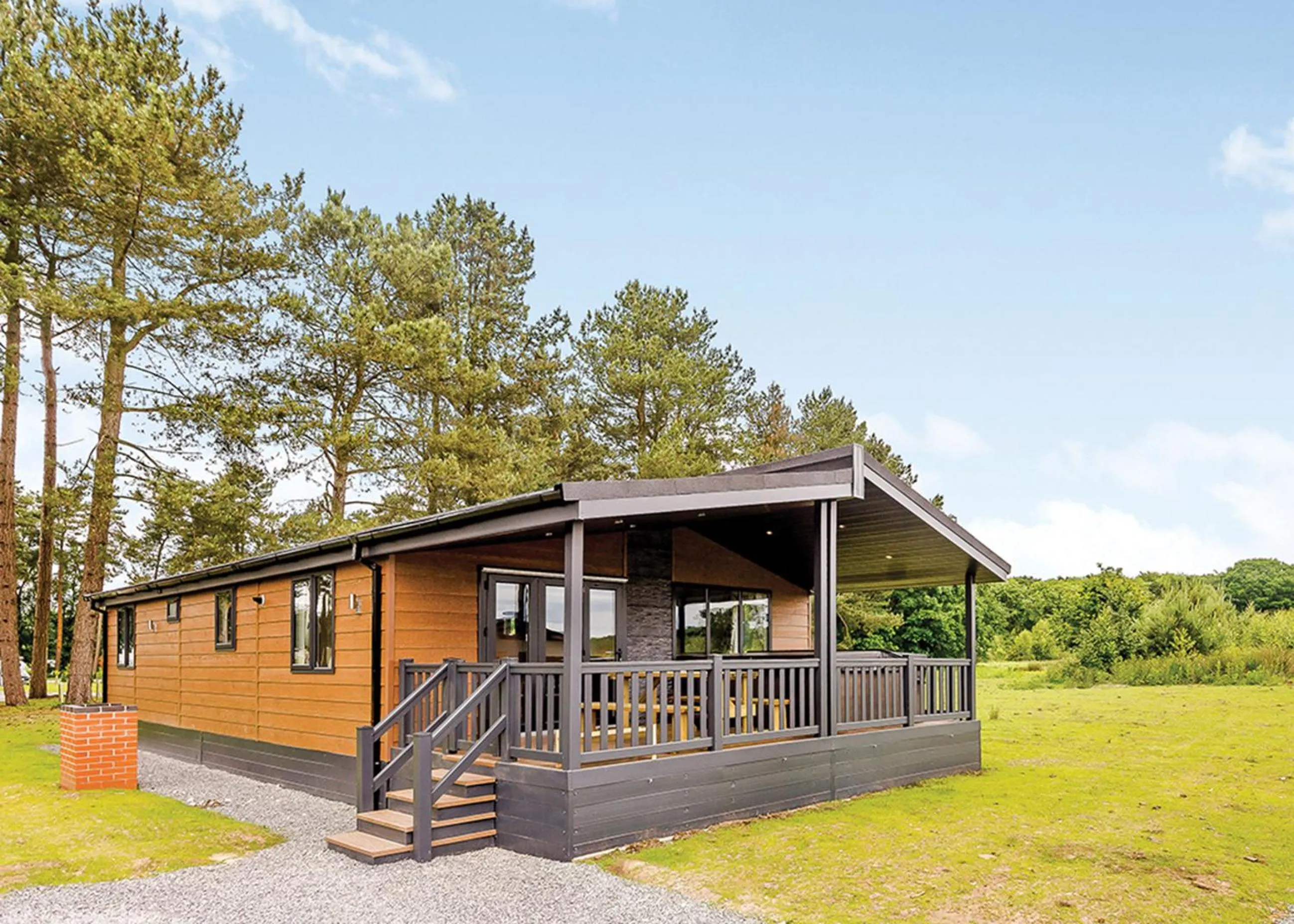 Property building in Woodhall Country Park Lodges