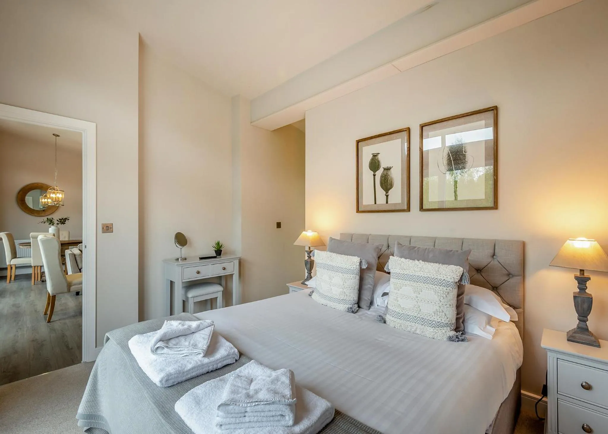 Property building, Bed in Woodhall Country Park Lodges