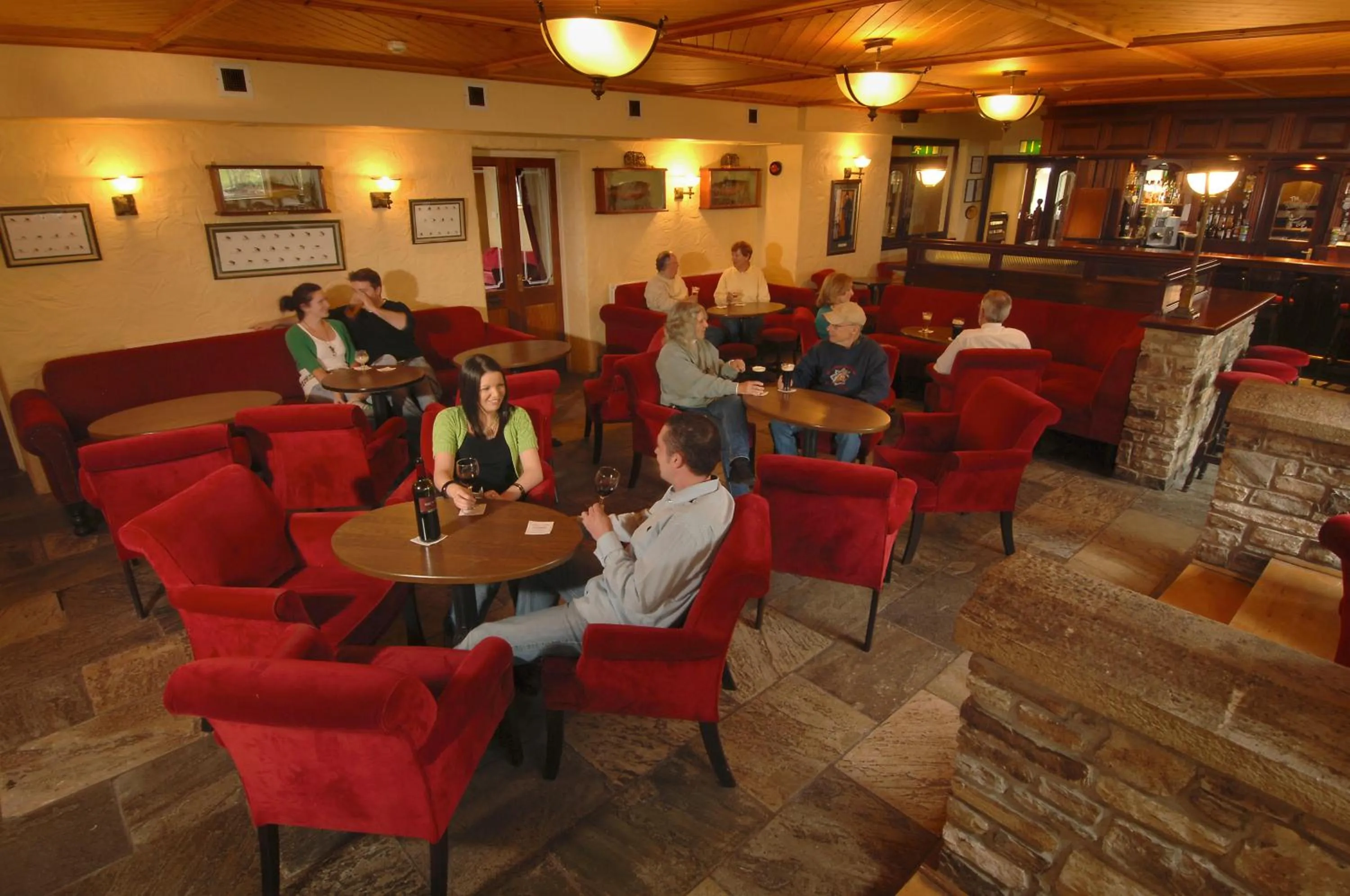 group of guests in Arnolds Hotel