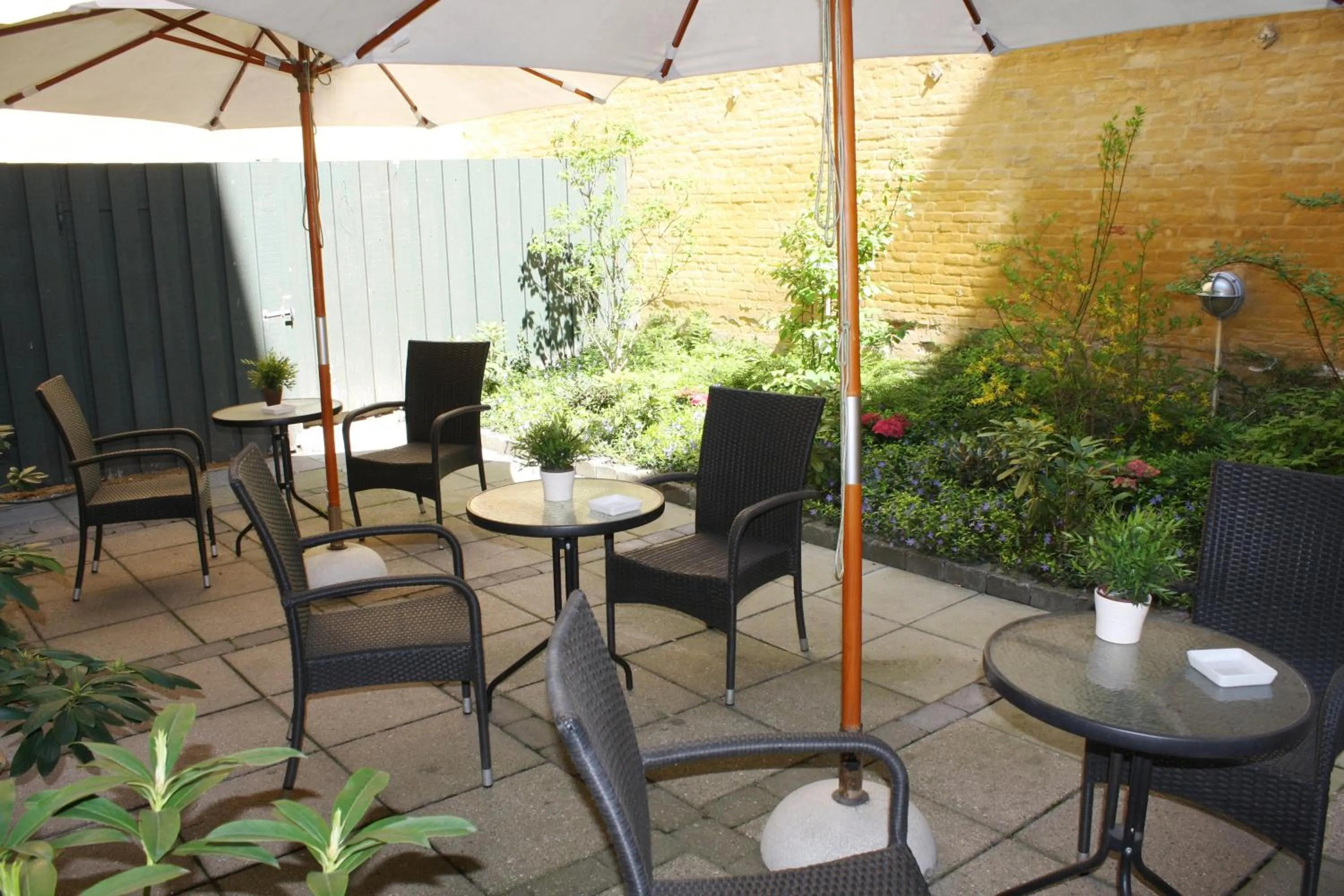 Facade/entrance in City Hotel Nebo