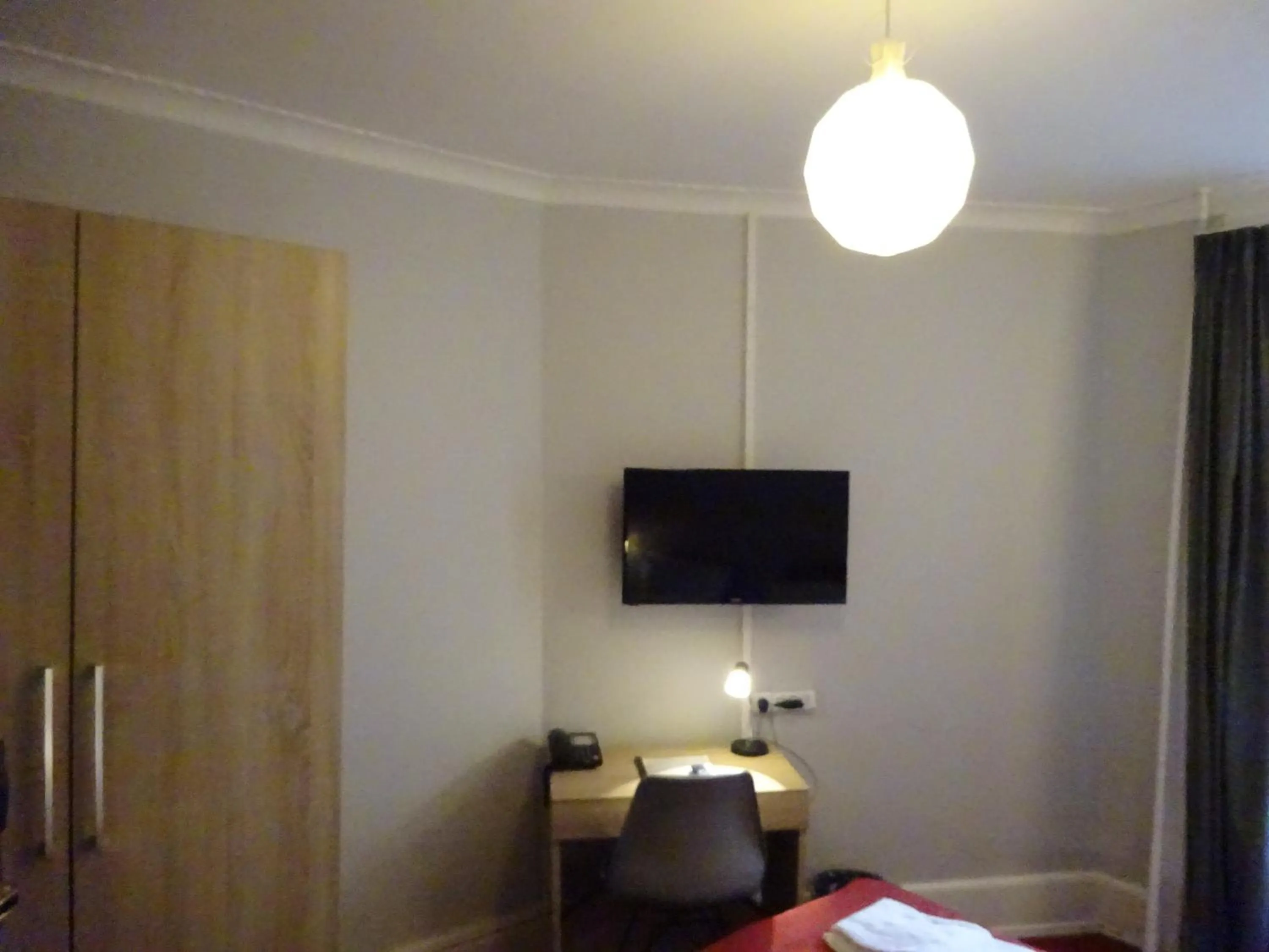 Photo of the whole room, Bed in City Hotel Nebo