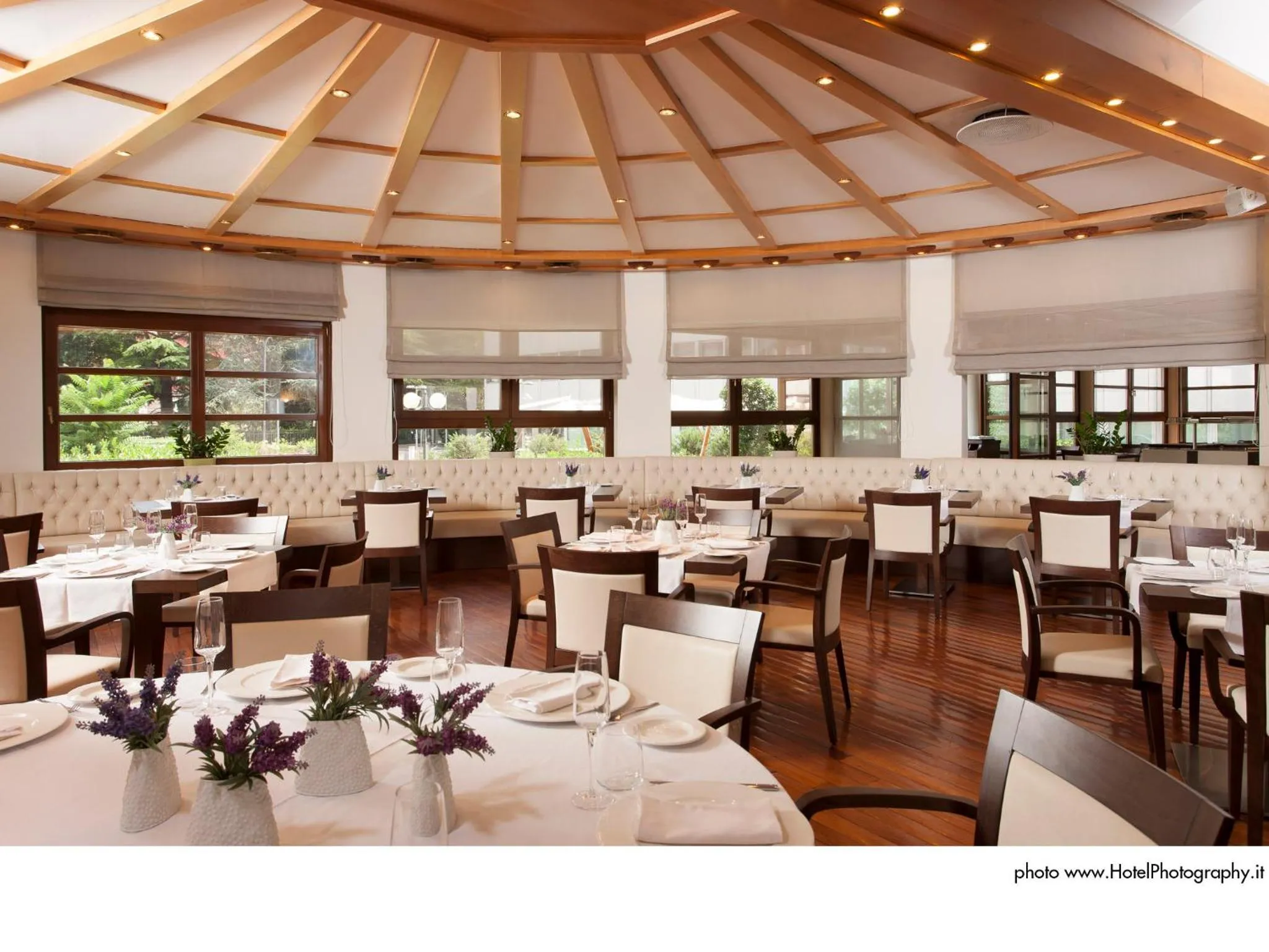 Restaurant/places to eat in Grand Hotel Trento