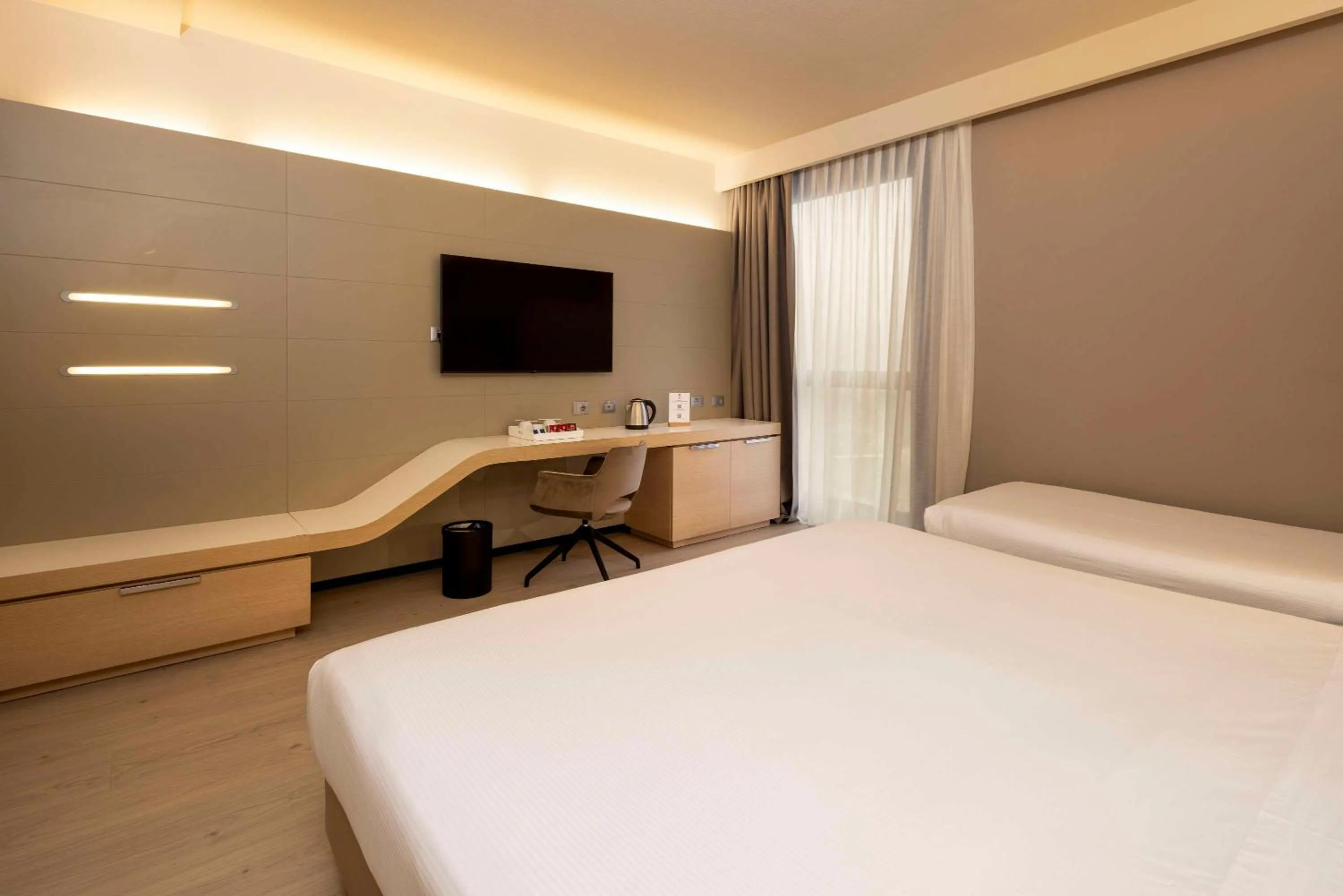 Bedroom, Bed in Best Western Plus Tower Hotel Bologna