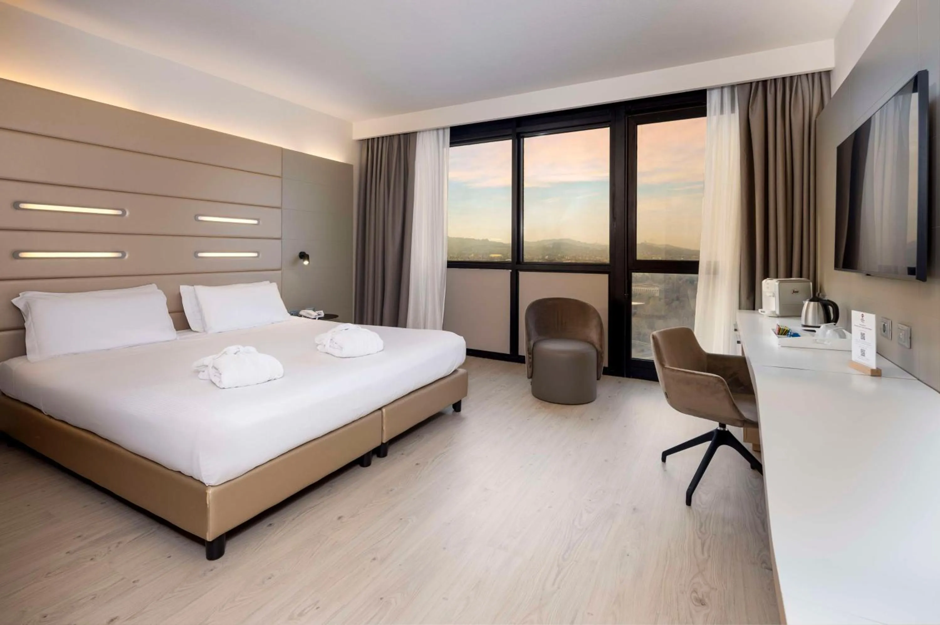 Bedroom, Bed in Best Western Plus Tower Hotel Bologna