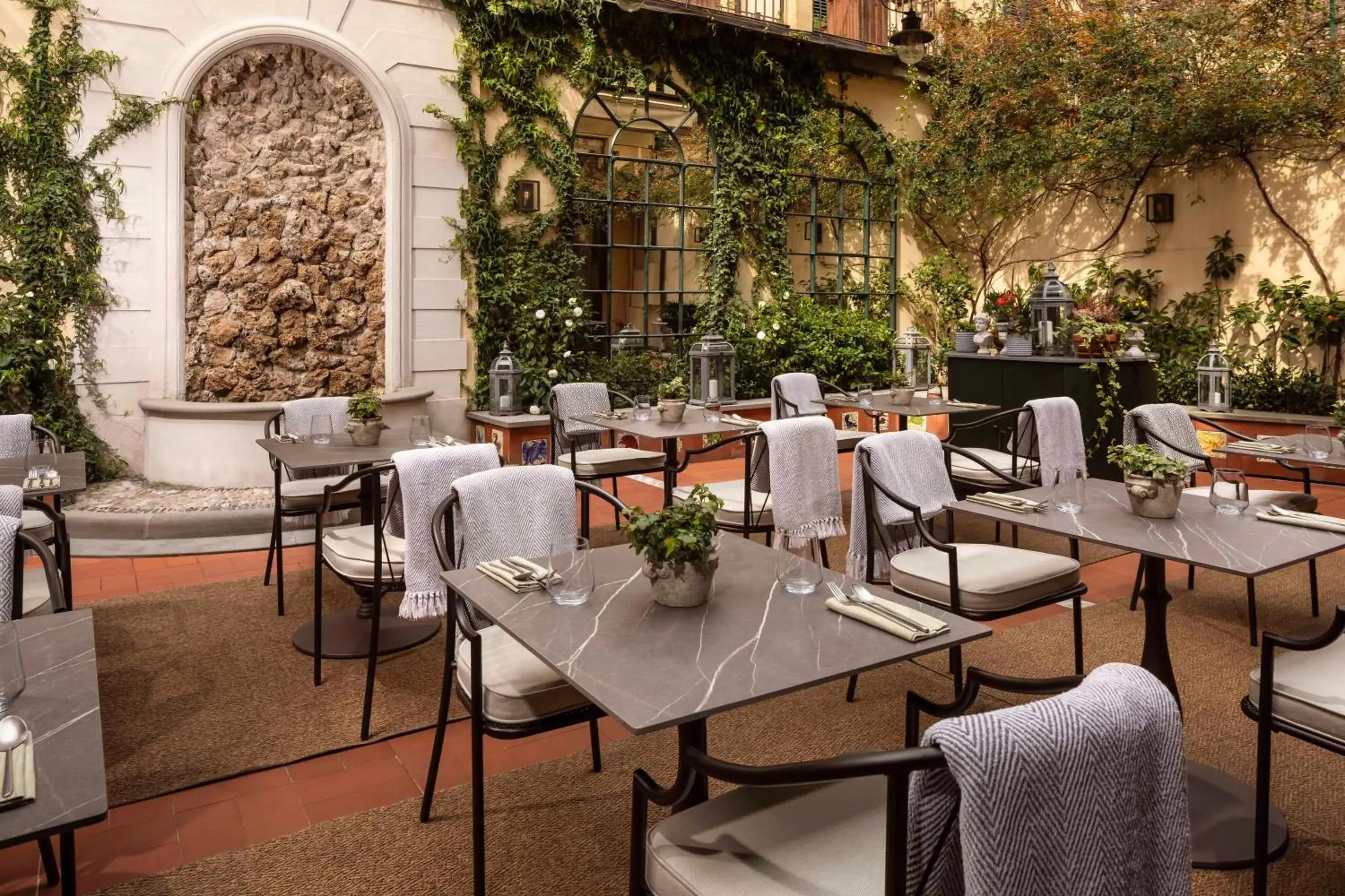 Restaurant/places to eat in Tivoli Palazzo Gaddi Firenze Hotel Restaurant/places to eat in Tivoli Palazzo Gaddi Firenze Hotel