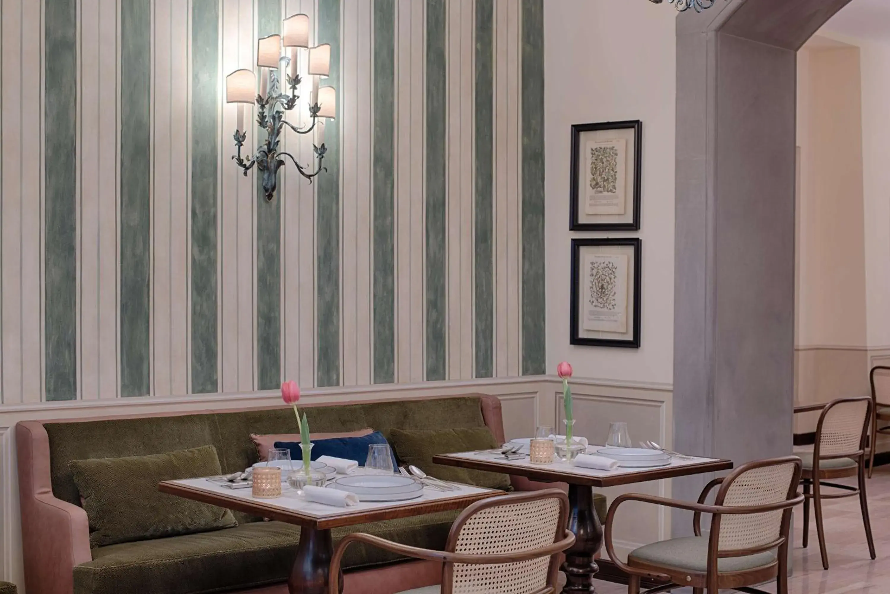 Restaurant/places to eat in Tivoli Palazzo Gaddi Firenze Hotel Restaurant/places to eat in Tivoli Palazzo Gaddi Firenze Hotel