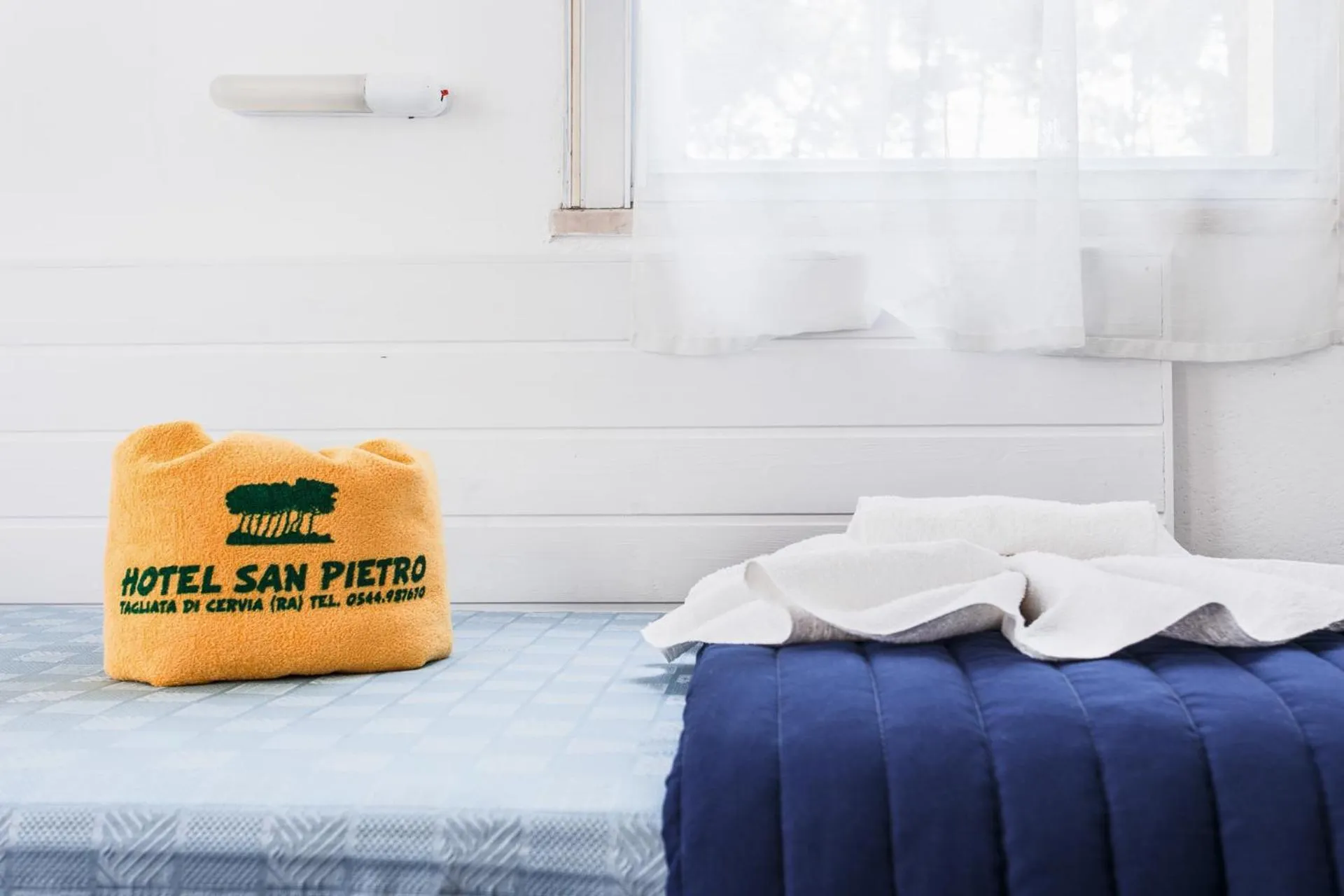 Bedroom, Bed in Hotel San Pietro