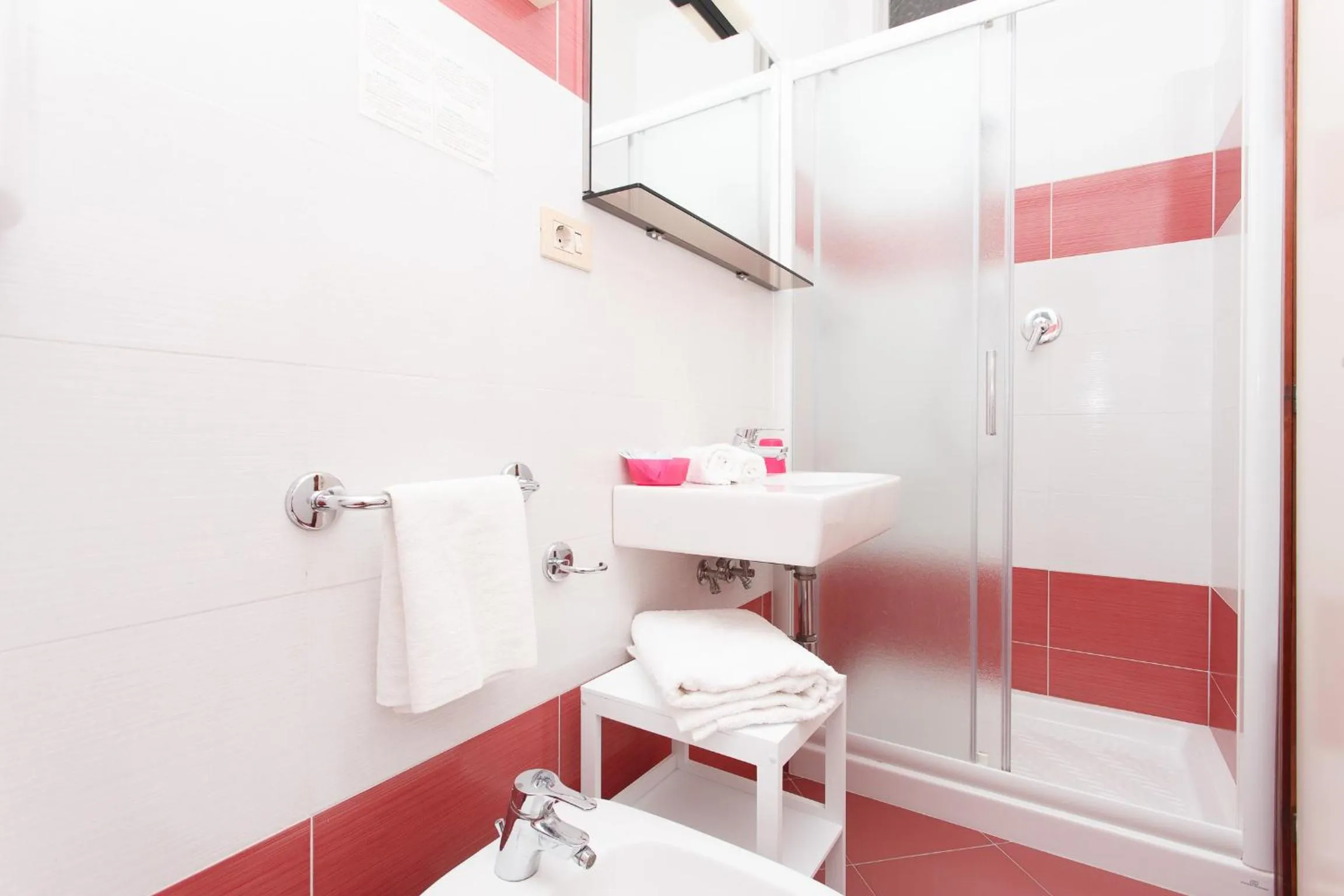 Bathroom in Hotel San Pietro