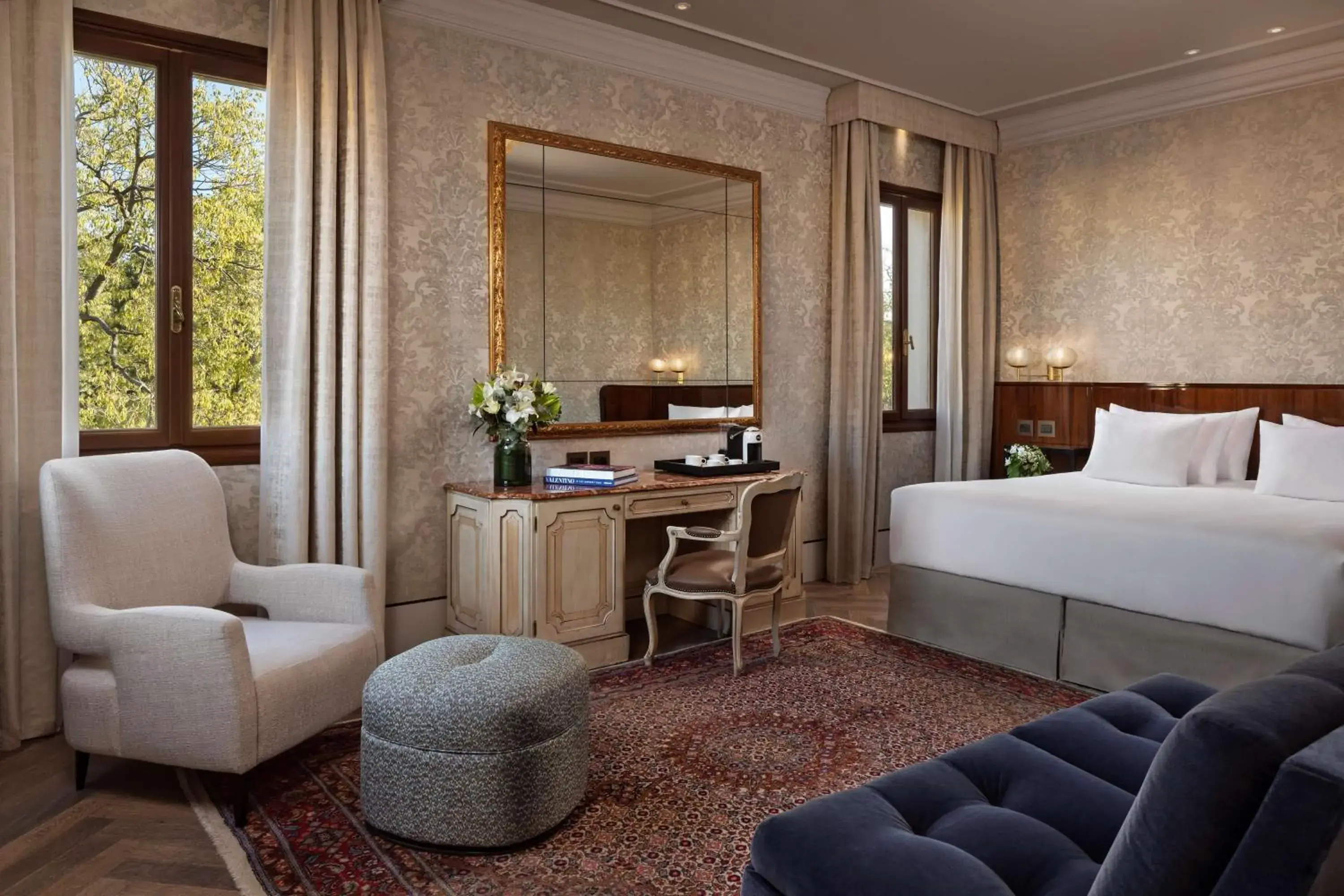 Deluxe Double or Twin Room in NH Collection Grand Hotel Palazzo Dei Dogi Deluxe Double or Twin Room in NH Collection Grand Hotel Palazzo Dei Dogi