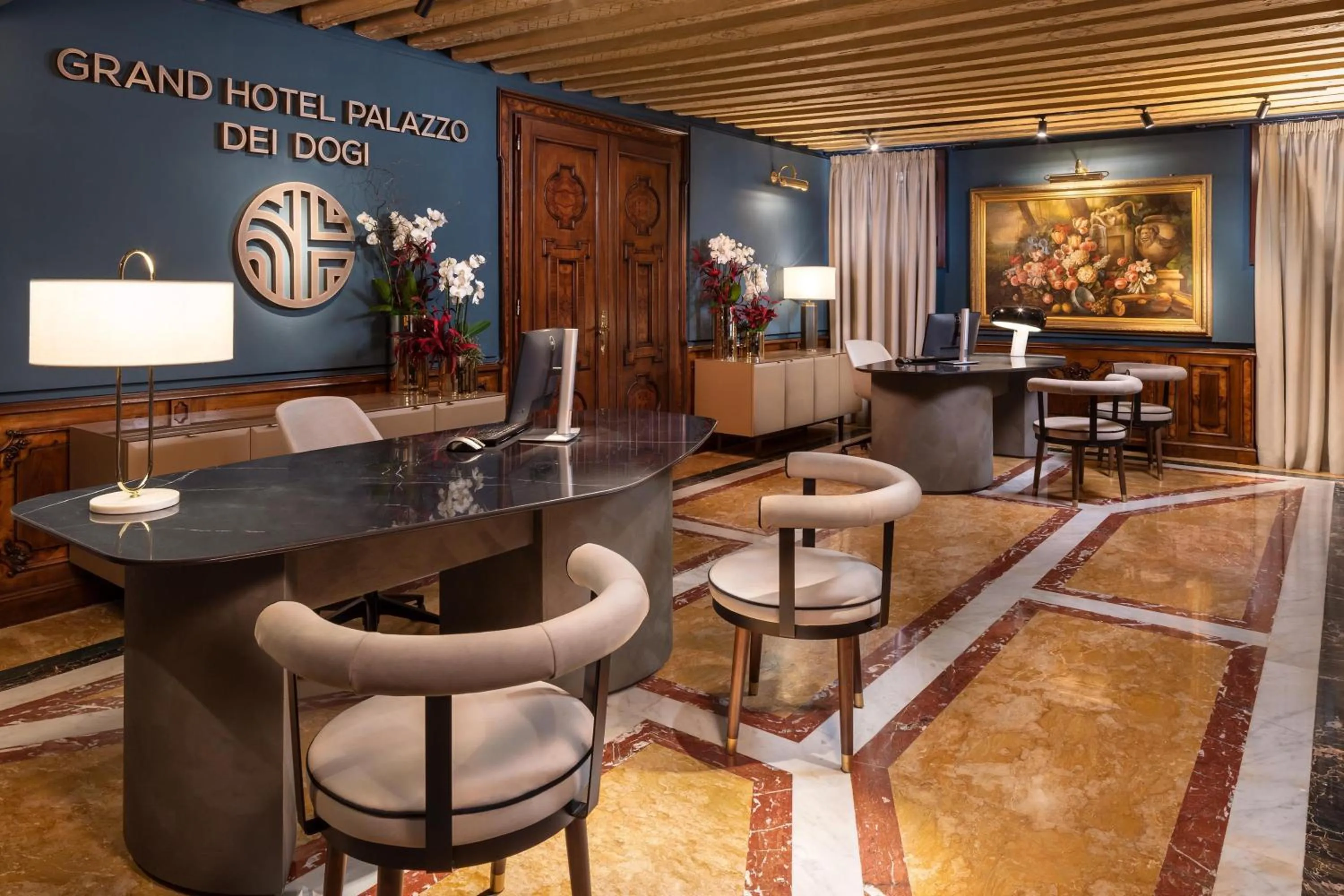 Lobby or reception in NH Collection Grand Hotel Palazzo Dei Dogi