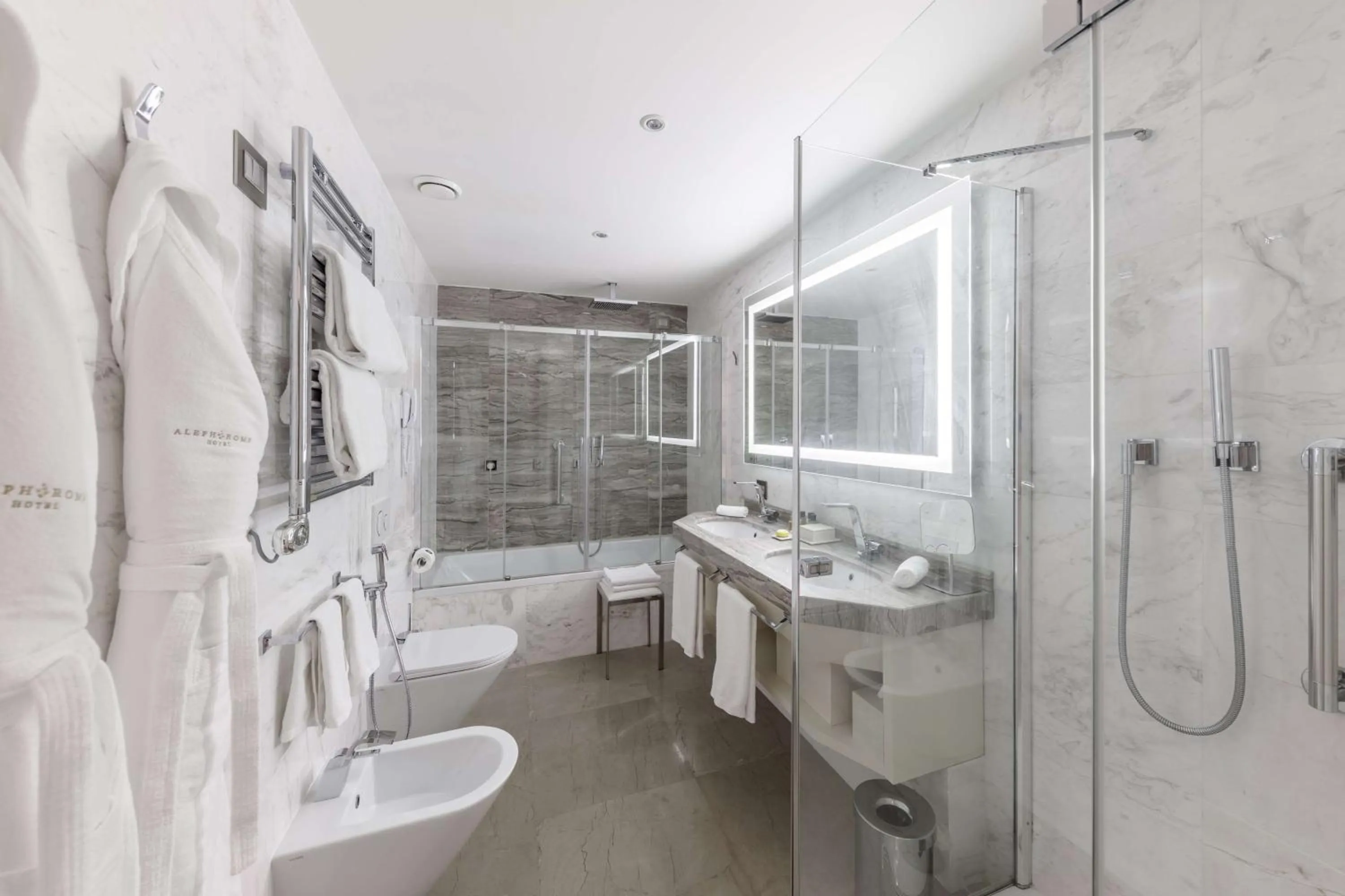 Bathroom in Aleph Rome Hotel, Curio Collection By Hilton
