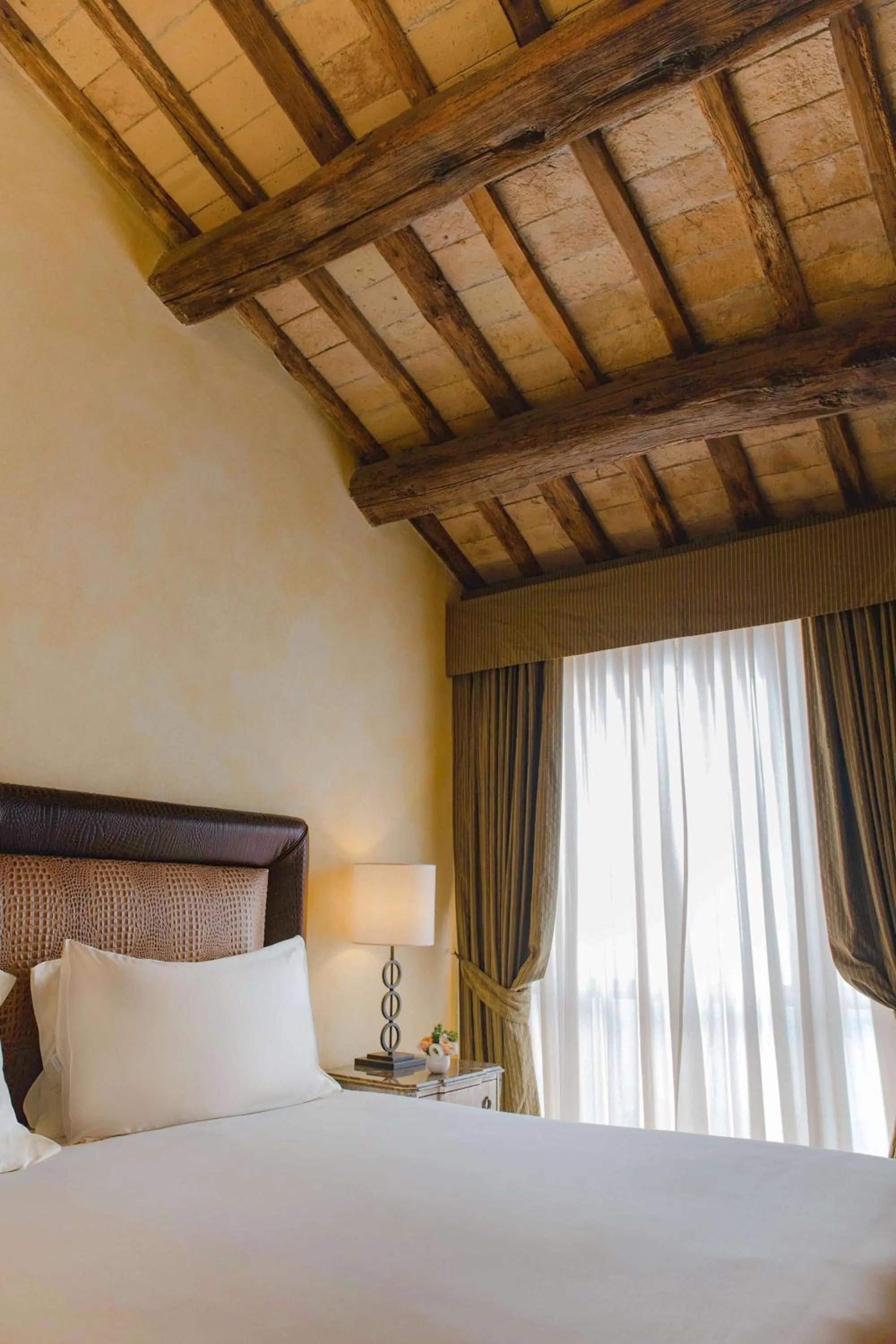 Bedroom, Bed in Anantara Palazzo Naiadi Rome Hotel - A Leading Hotel of the World