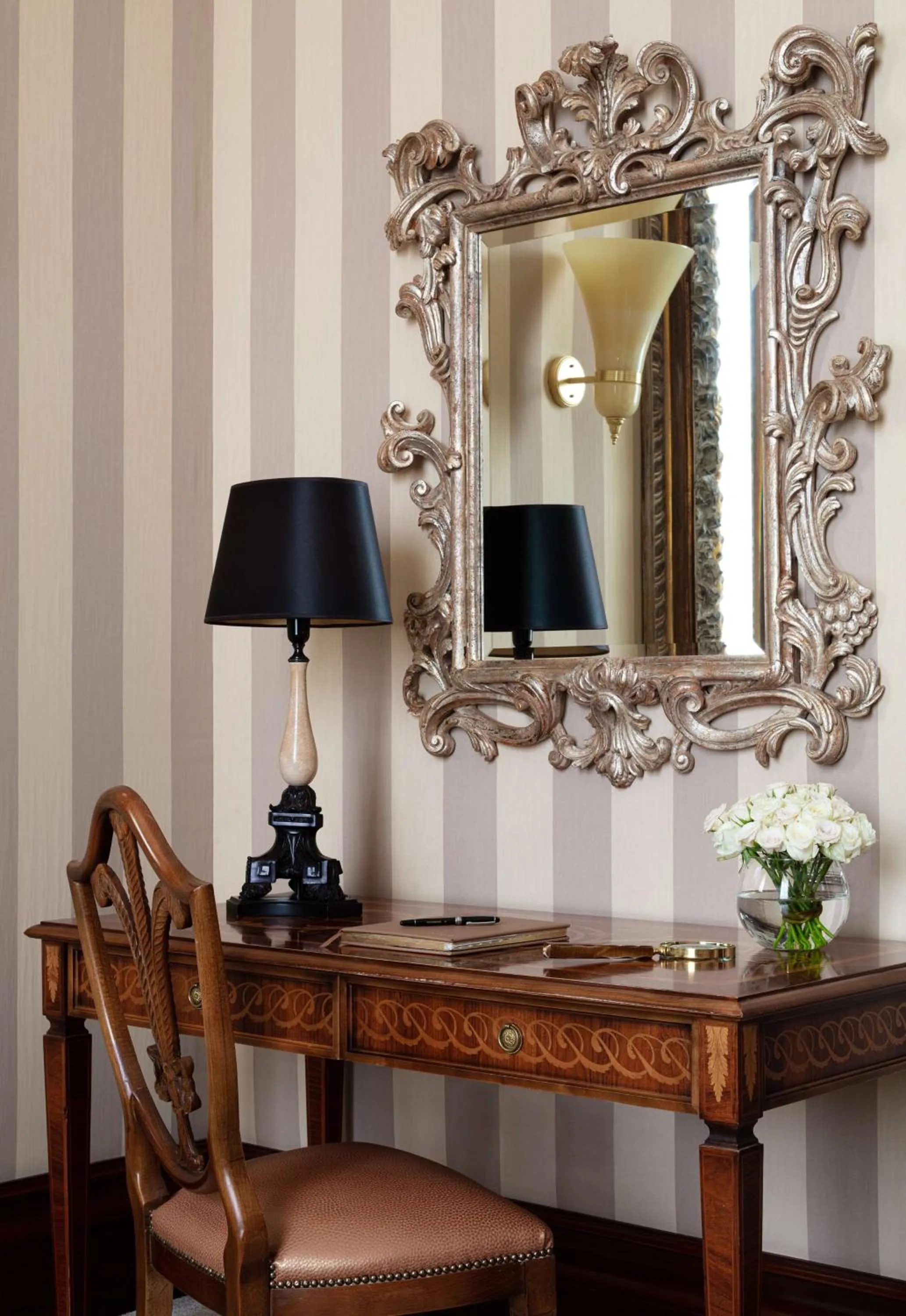 Photo of the whole room in Anantara Palazzo Naiadi Rome Hotel - A Leading Hotel of the World