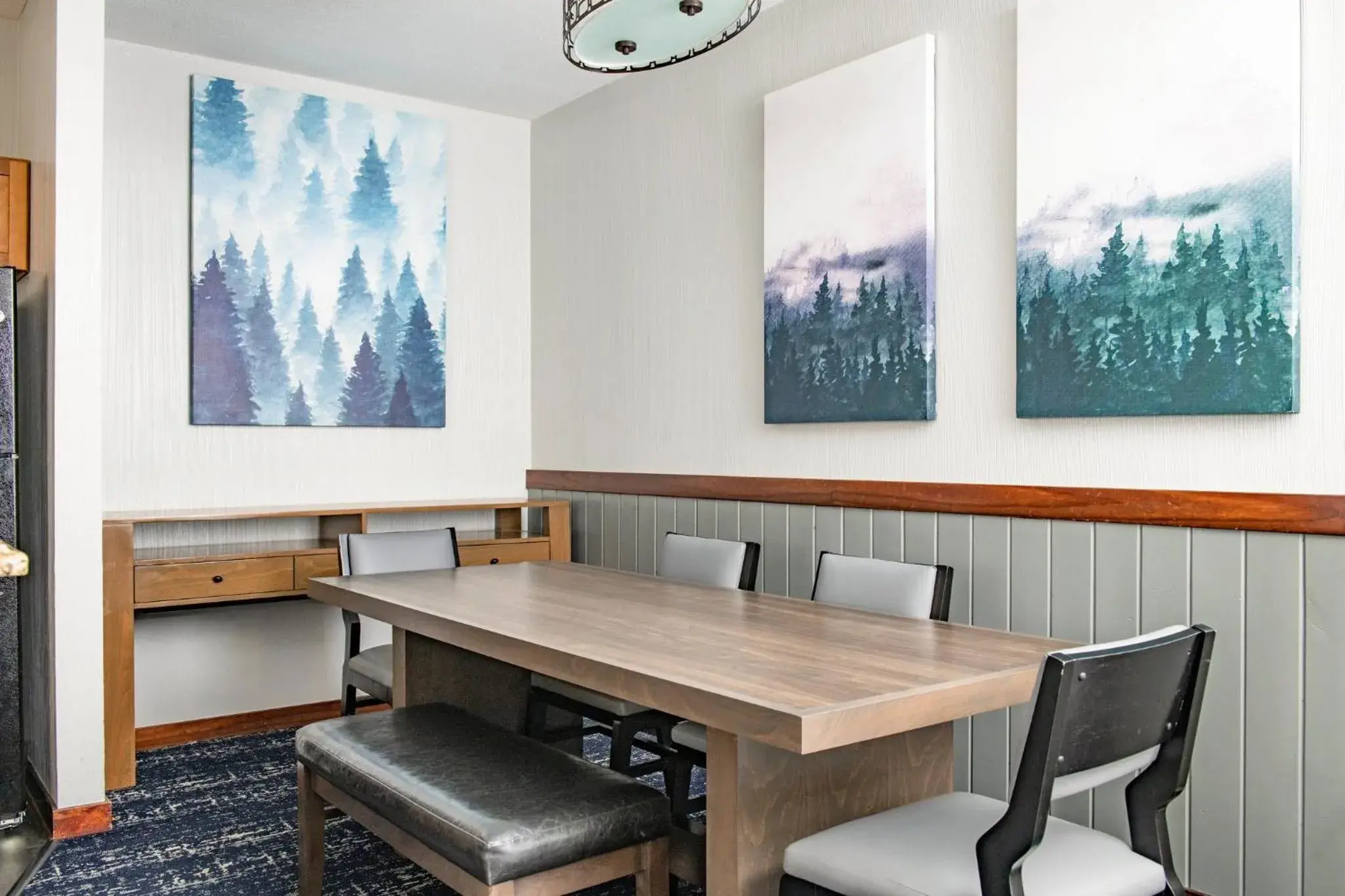 Restaurant/places to eat in Club Wyndham Glacier Canyon Restaurant/places to eat in Club Wyndham Glacier Canyon