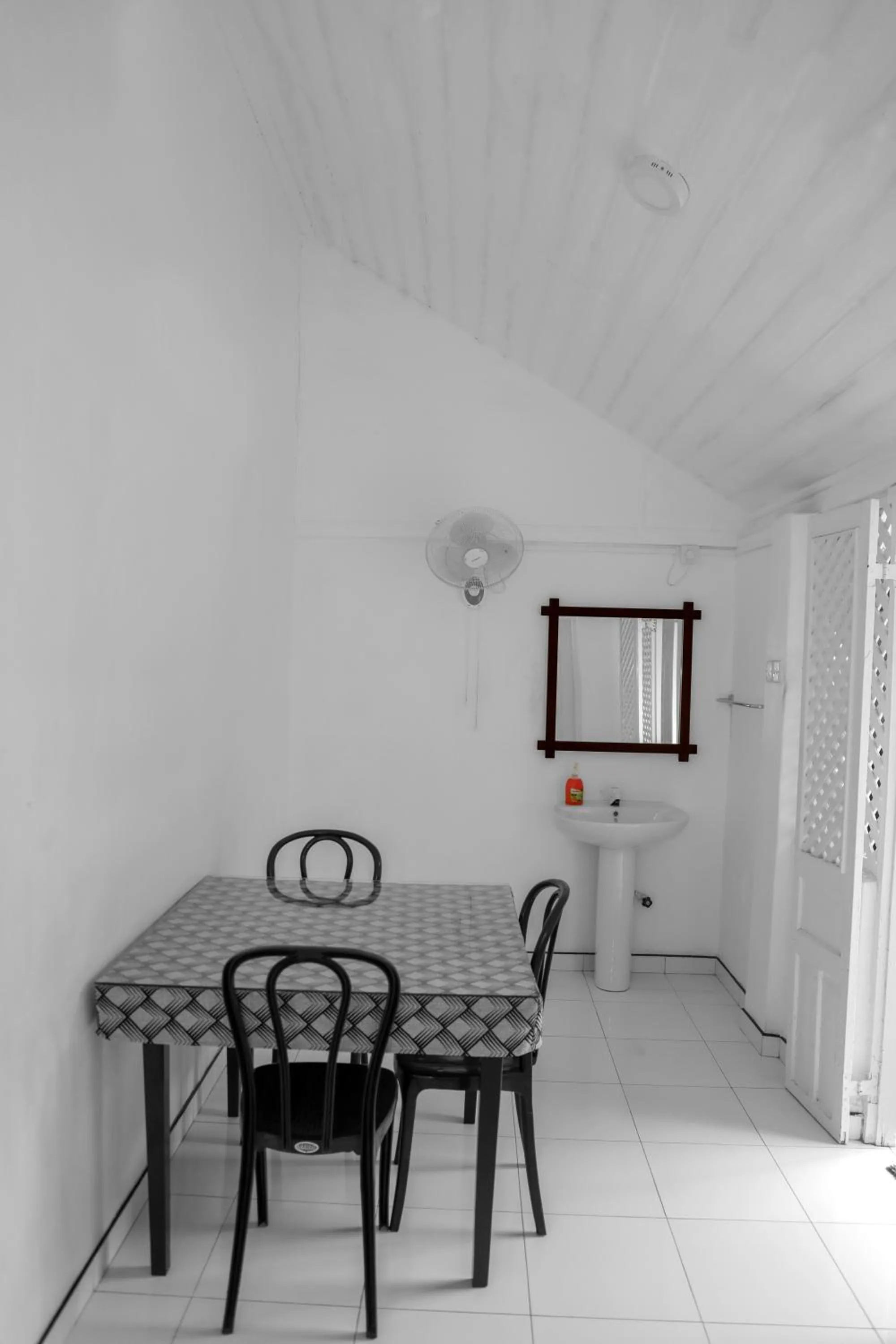 Dining area in Bon Voyaage Tourist Inn