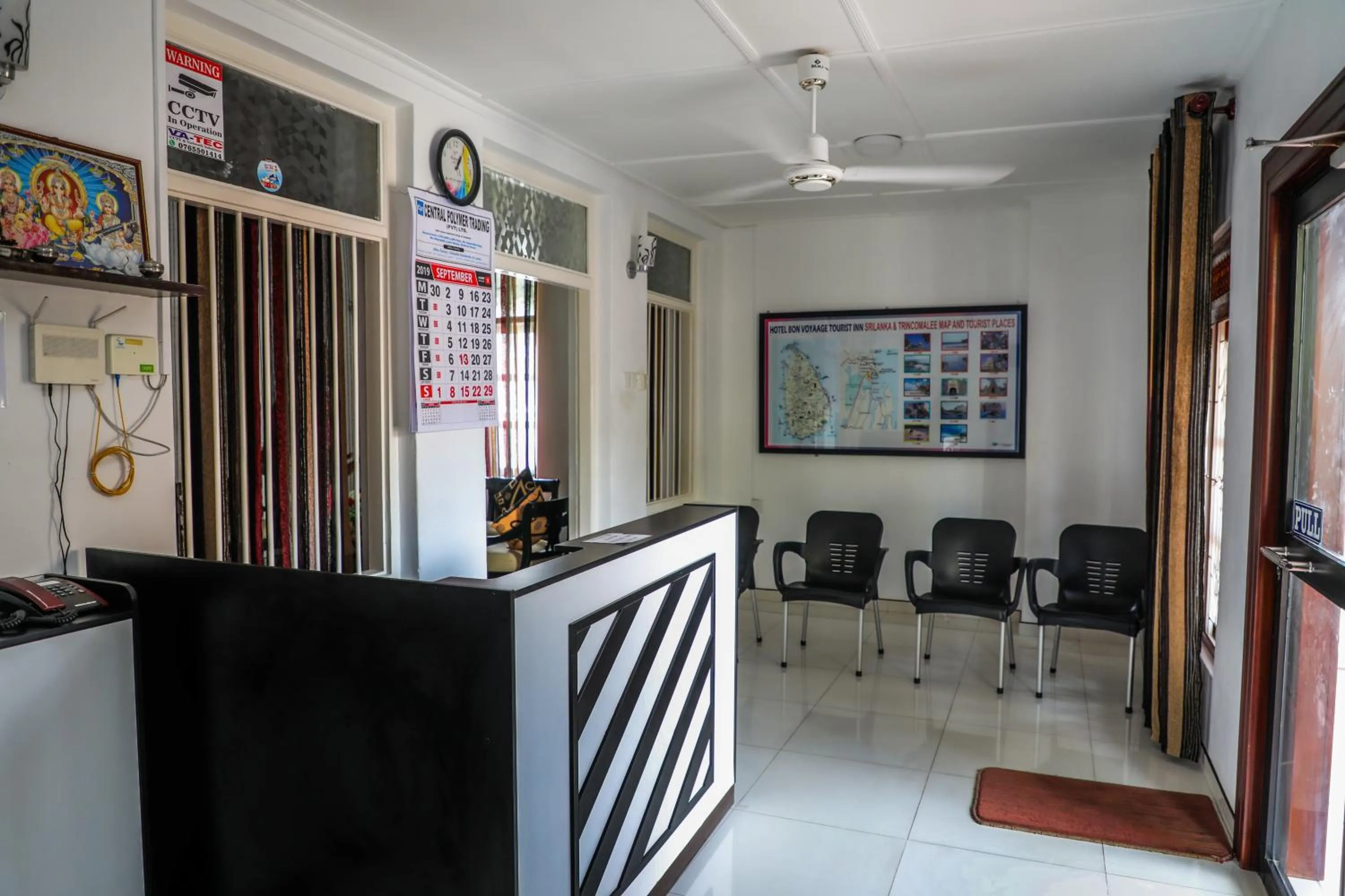 Lobby or reception in Bon Voyaage Tourist Inn