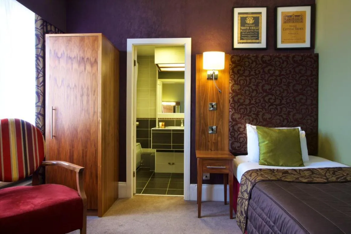 Seating Area in Derby Midland Hotel, BW Signature Collection