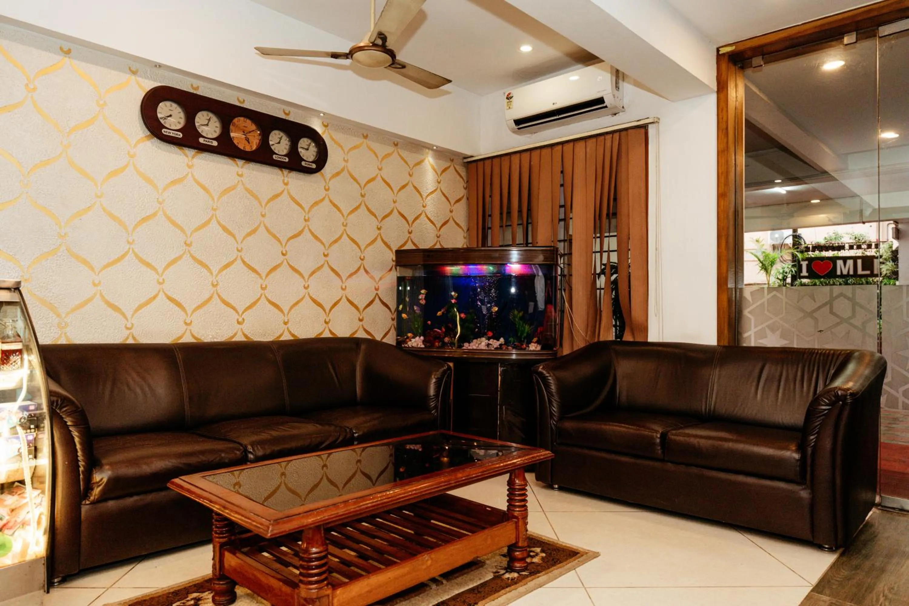 Living room in Falnir Palace