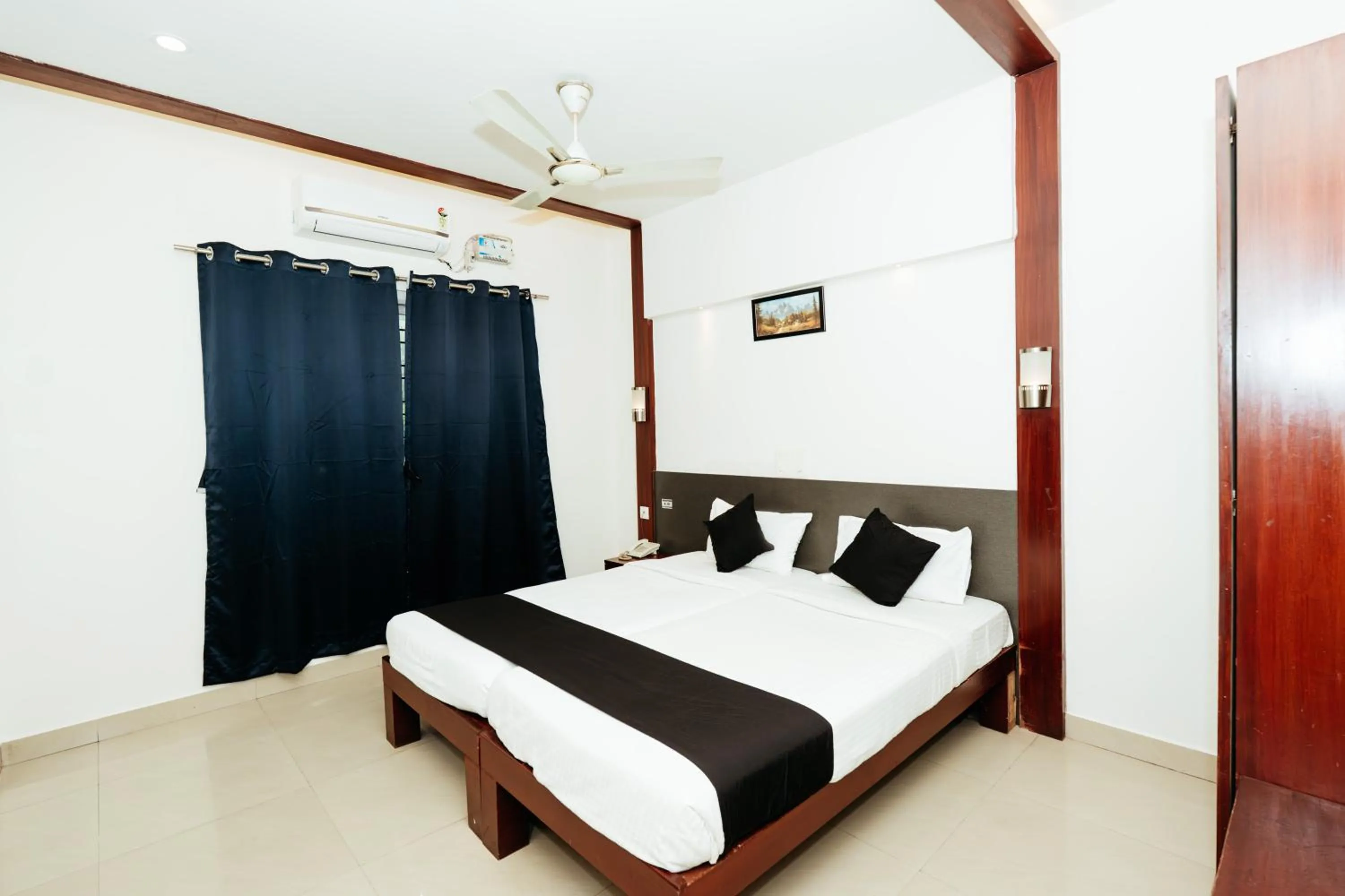 Bed in Falnir Palace