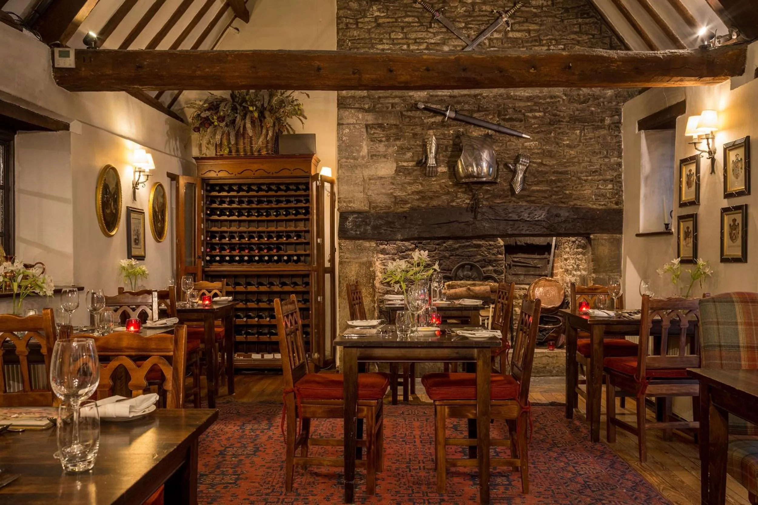 Restaurant/places to eat in Old Swan