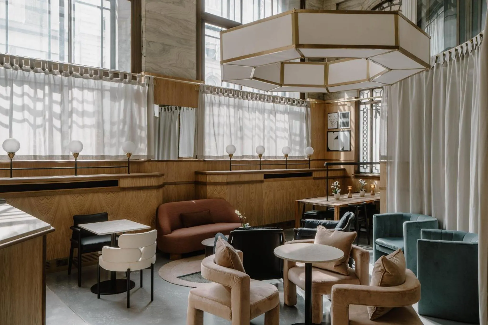 Lounge or bar in Club Quarters Hotel London City, London