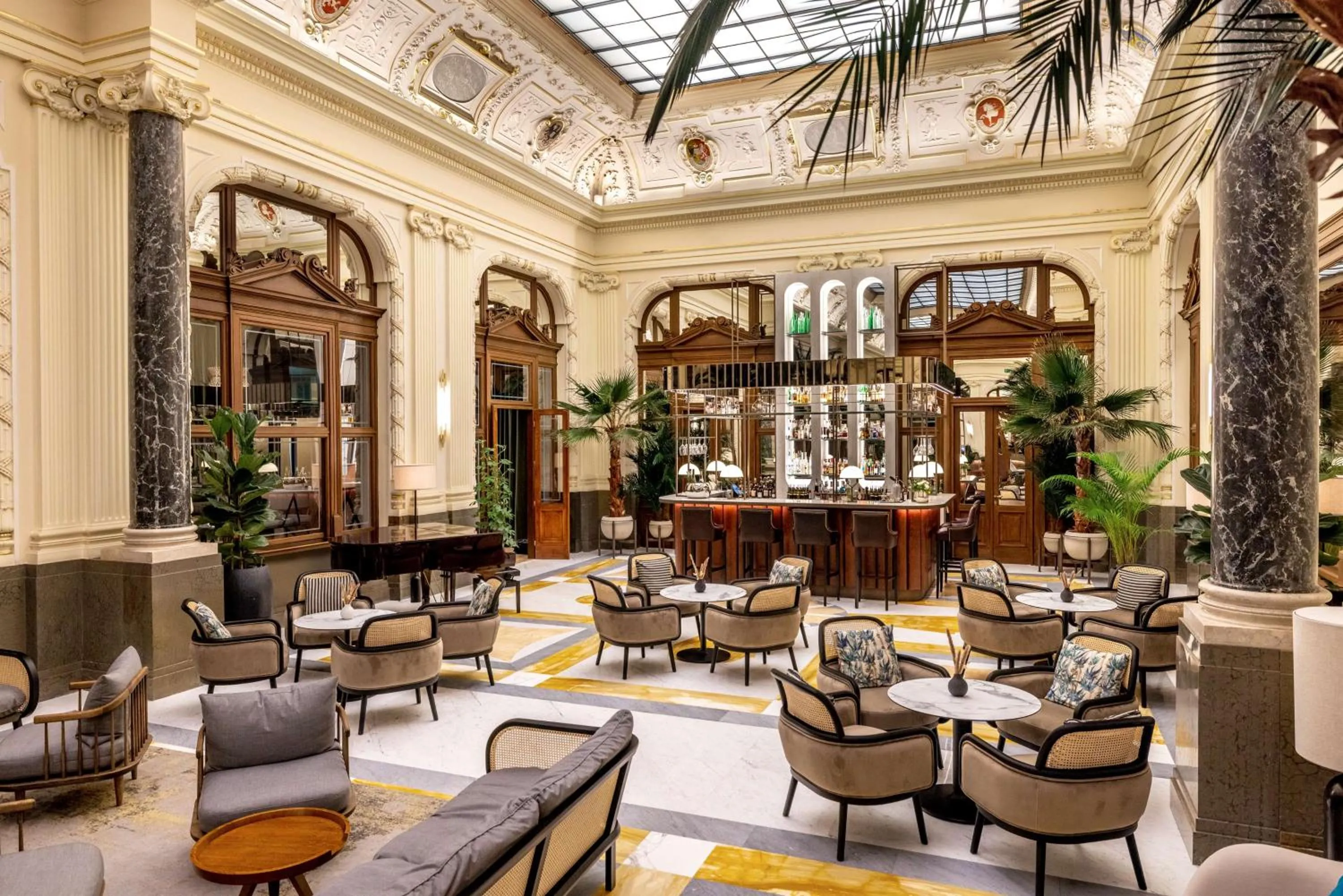 Lobby or reception in NH Collection Prague Carlo IV