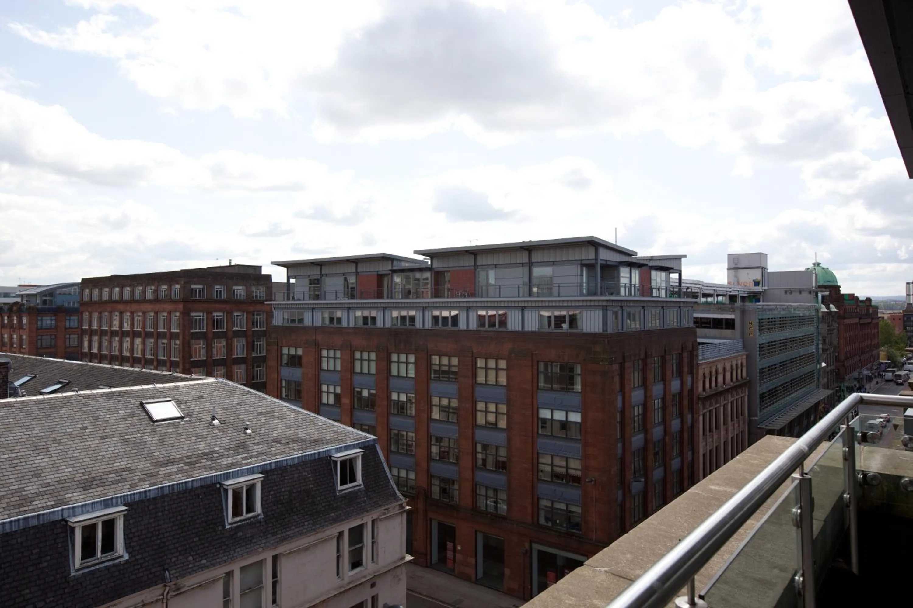 Day in The Spires Serviced Apartments Glasgow