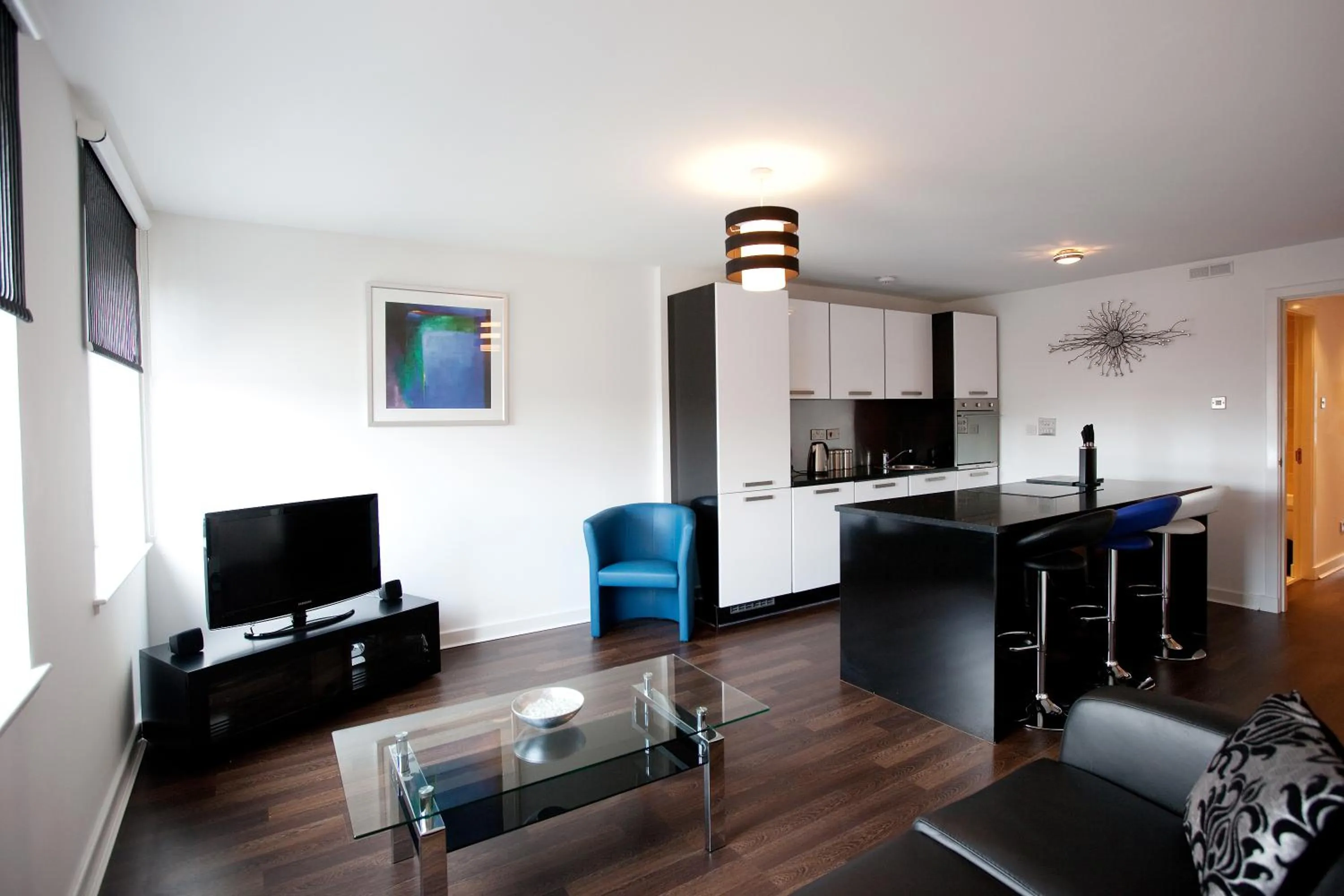 Kitchen or kitchenette in The Spires Serviced Apartments Glasgow