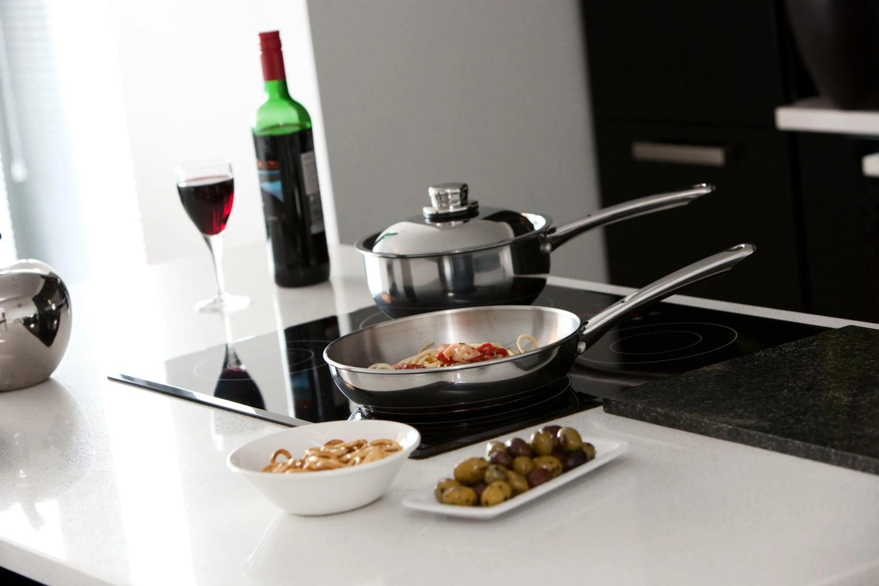 Coffee/tea facilities in The Spires Serviced Apartments Glasgow