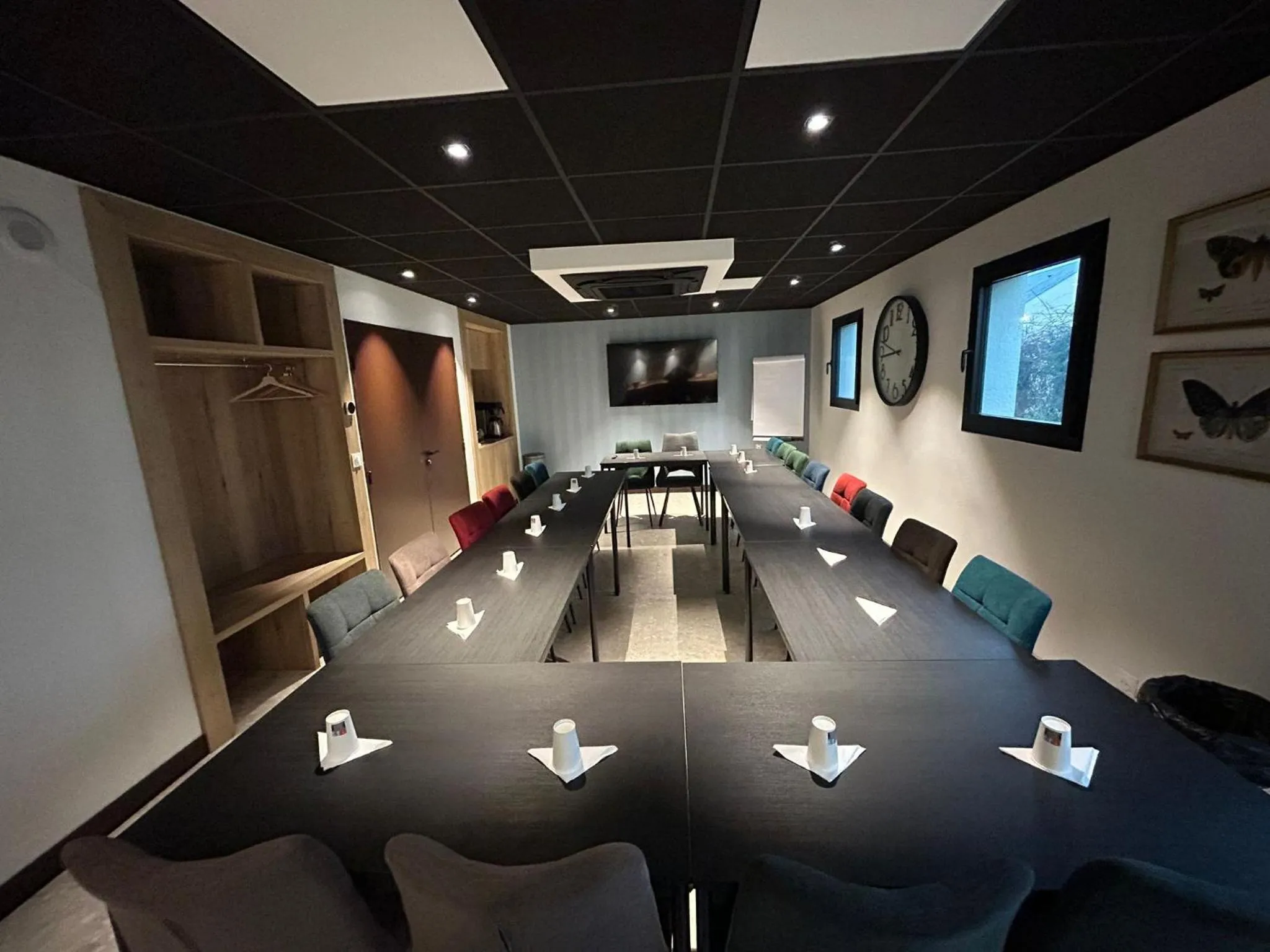 Meeting/conference room in KYRIAD DIRECT ORLEANS NORD - Cap Saran
