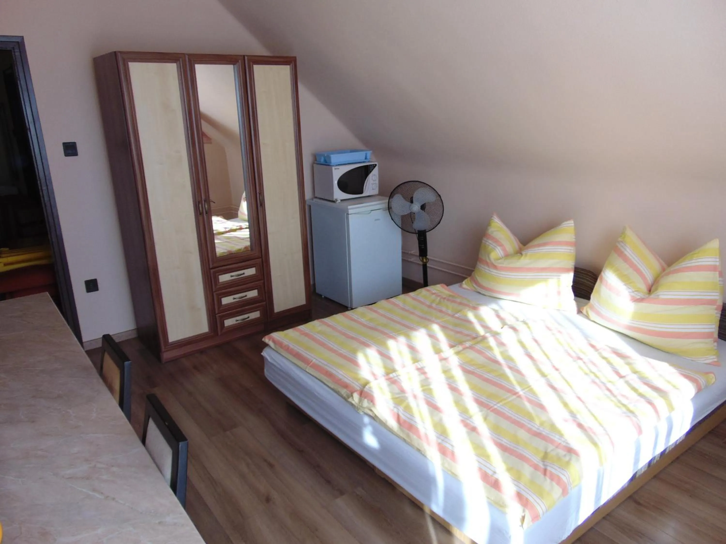 Photo of the whole room, Bed in Anna Báthory Apartmanház