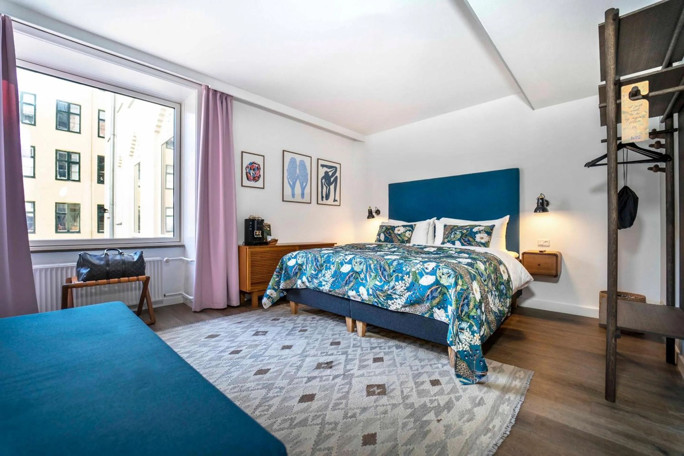 Photo of the whole room, Bed in Motel One Copenhagen