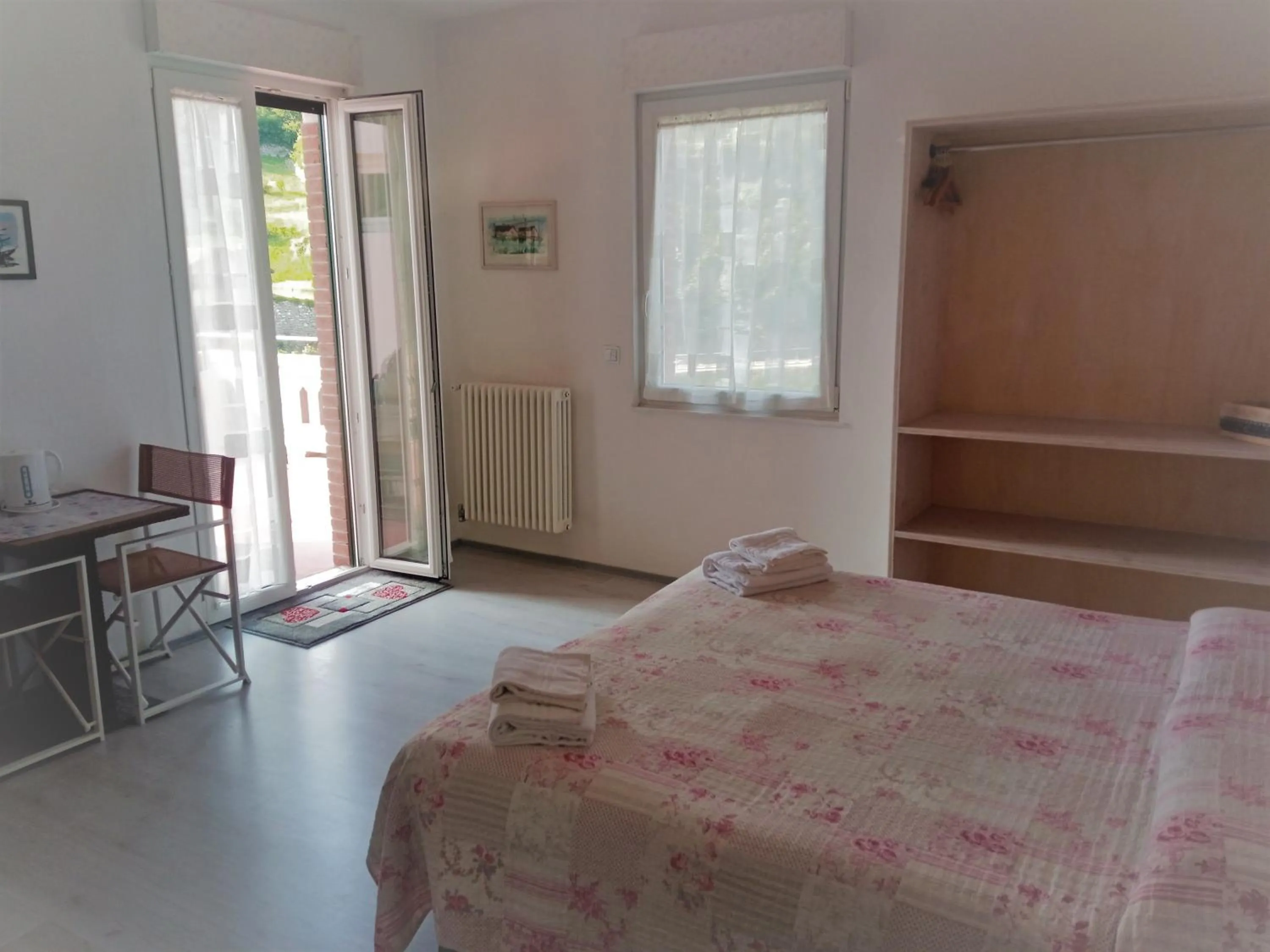 Bedroom, Bed in Garden Belvedere B&B