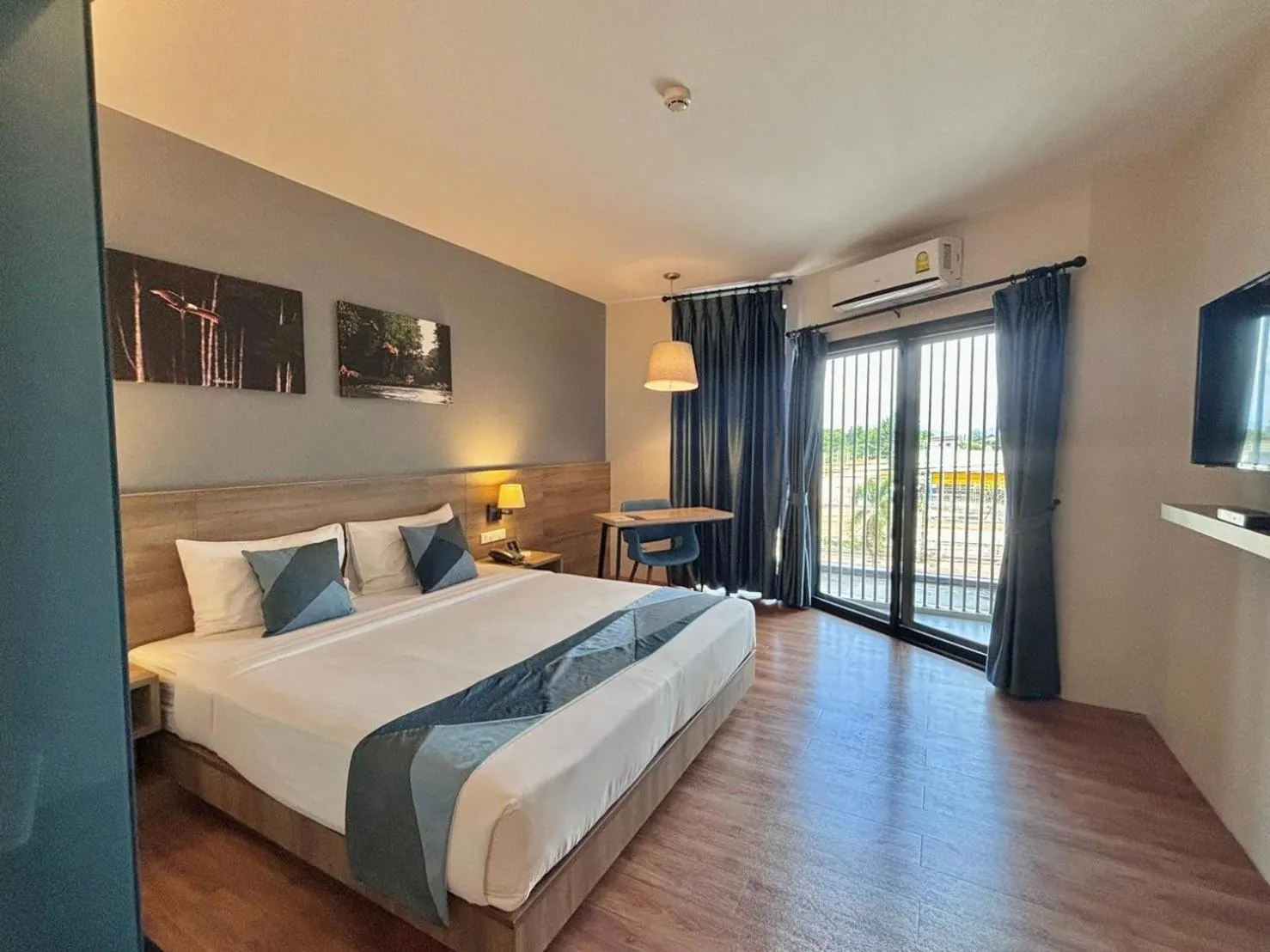 Photo of the whole room, Bed in Blue Rabbit Hotel