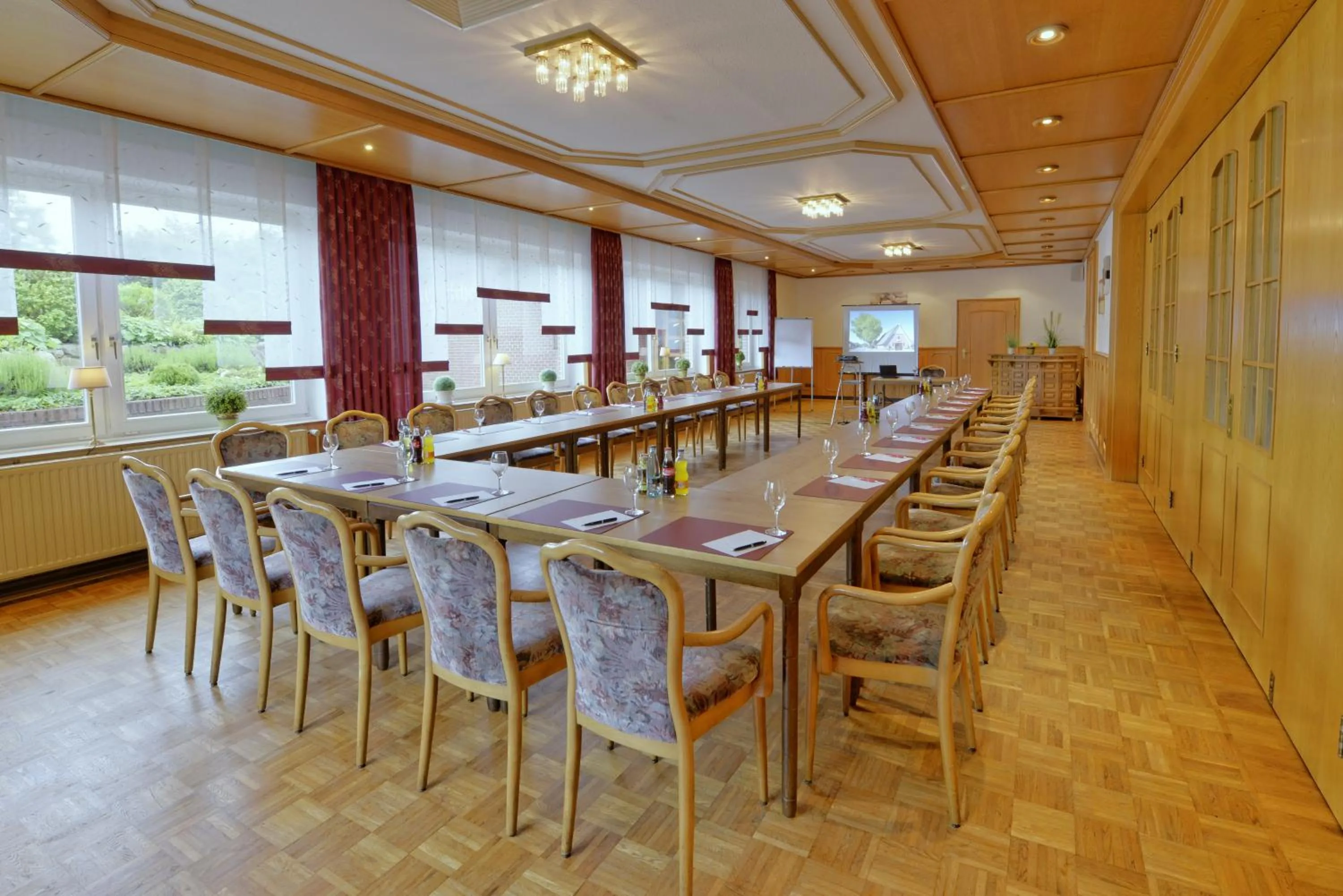 Meeting/conference room in Landhotel Zur Eiche