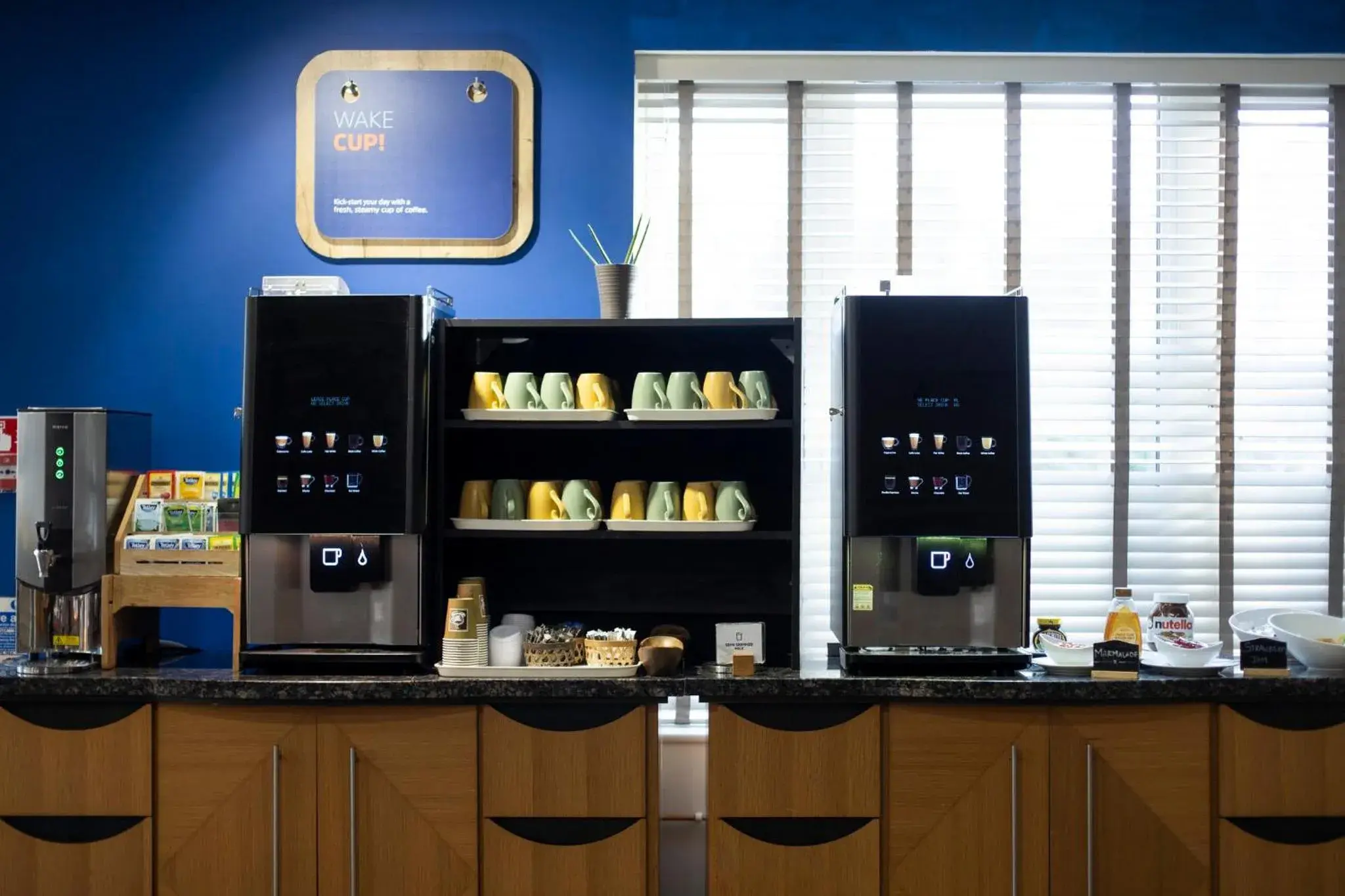 Restaurant/places to eat in Holiday Inn Express Poole by IHG Restaurant/places to eat in Holiday Inn Express Poole by IHG