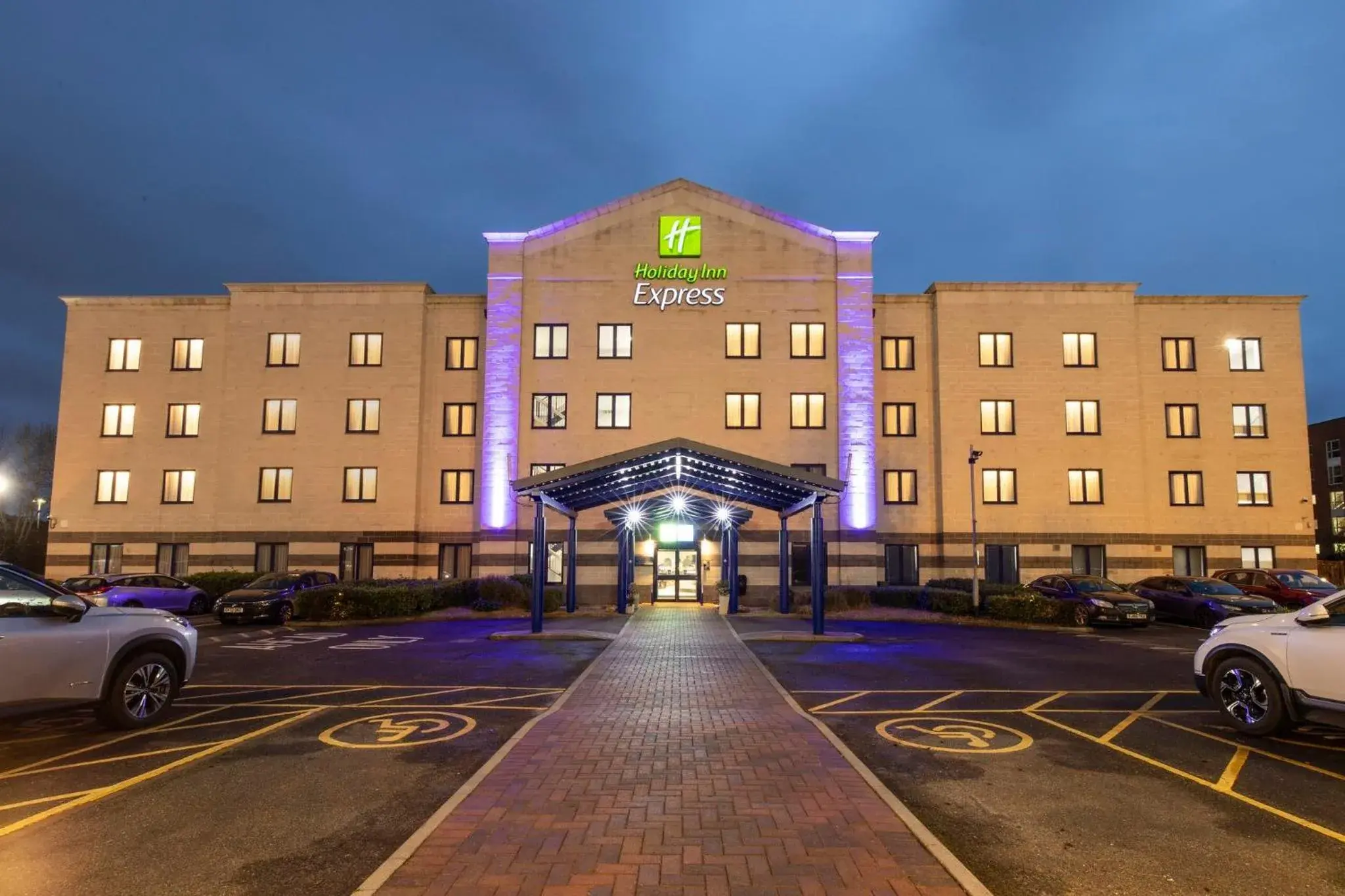Property building in Holiday Inn Express Poole by IHG Property building in Holiday Inn Express Poole by IHG