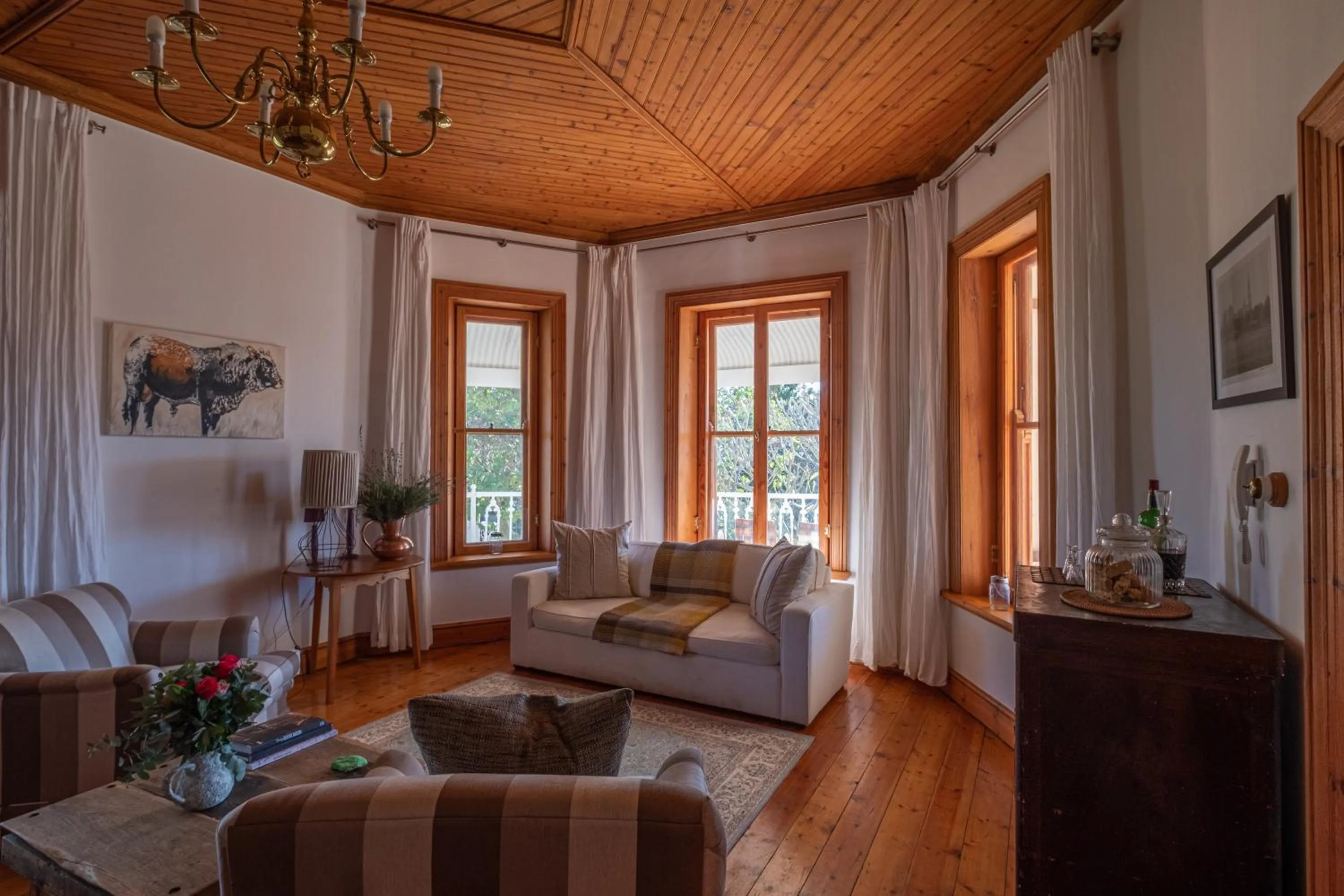 Living room in Merindol Manor