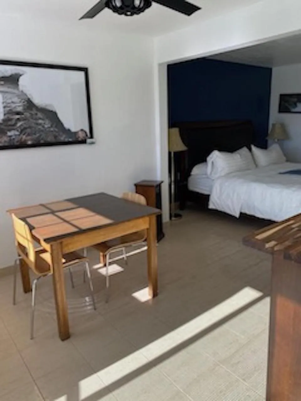 Dining area, Bed in Pikes Peak Paradise Bed and Breakfast