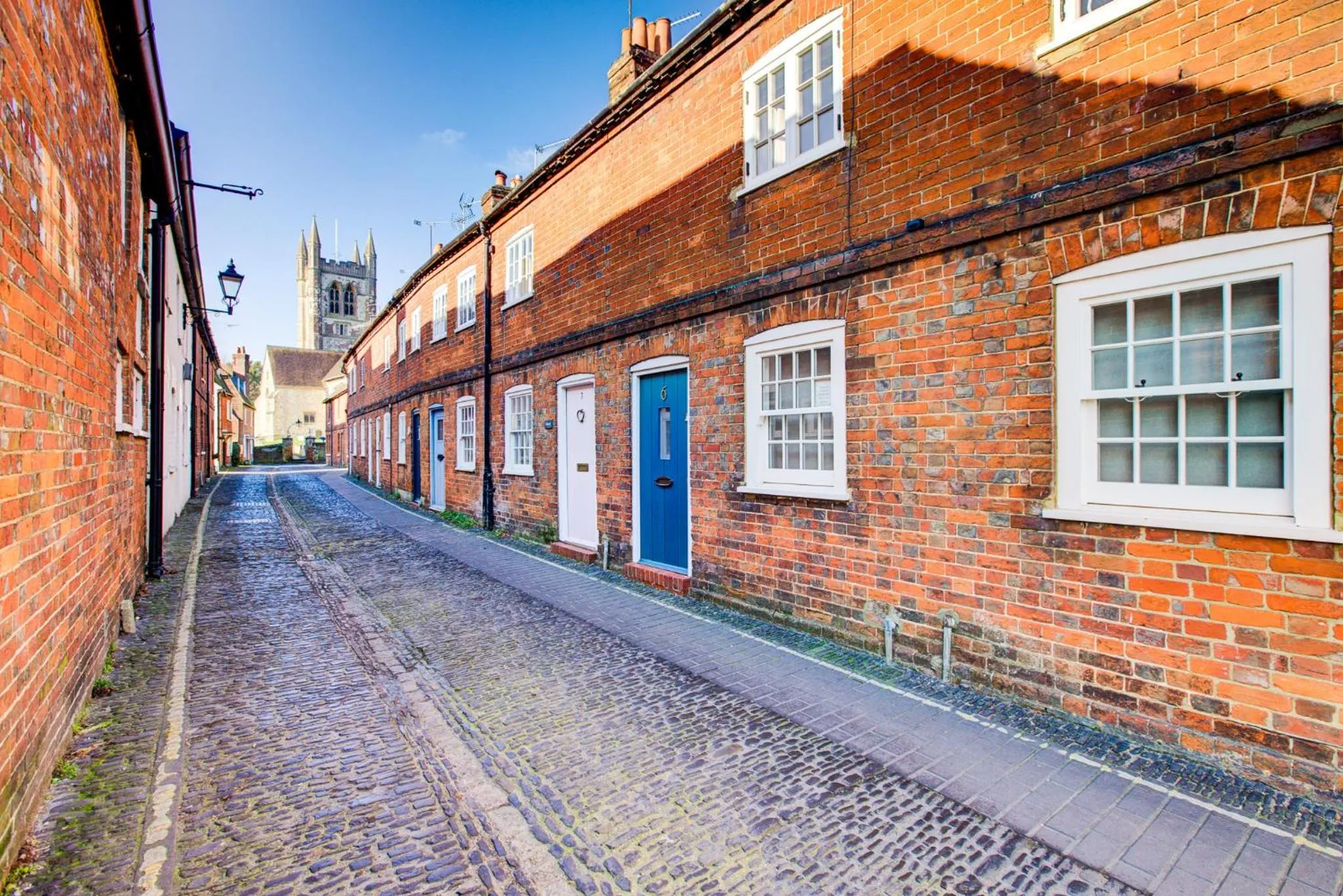 Property building in Cartref