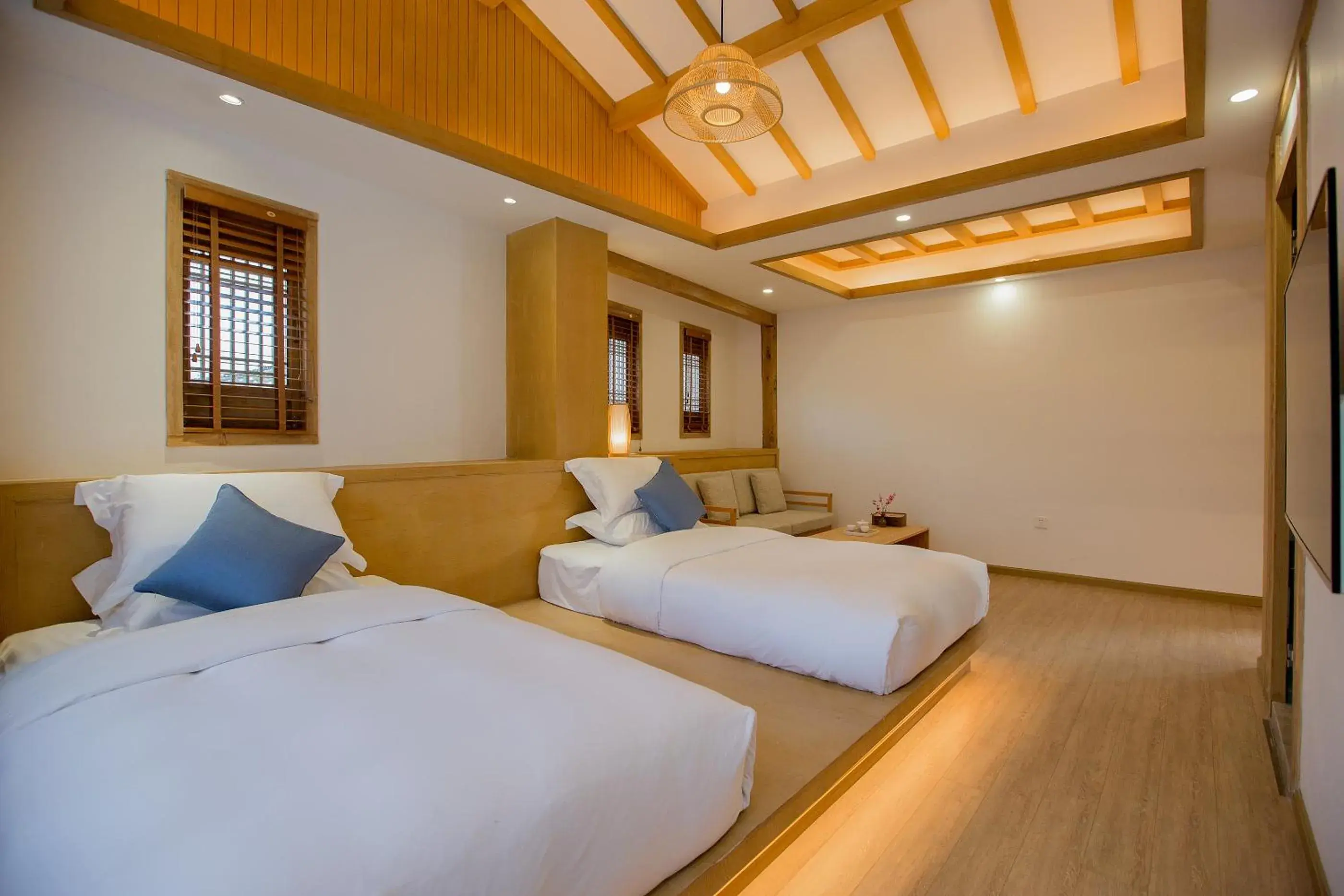 Family Room with Double Bed(Tea Tasting, Free Use of Shared Washing machine) in Jianshe Inn Family Room with Double Bed(Tea Tasting, Free Use of Shared Washing machine) in Jianshe Inn
