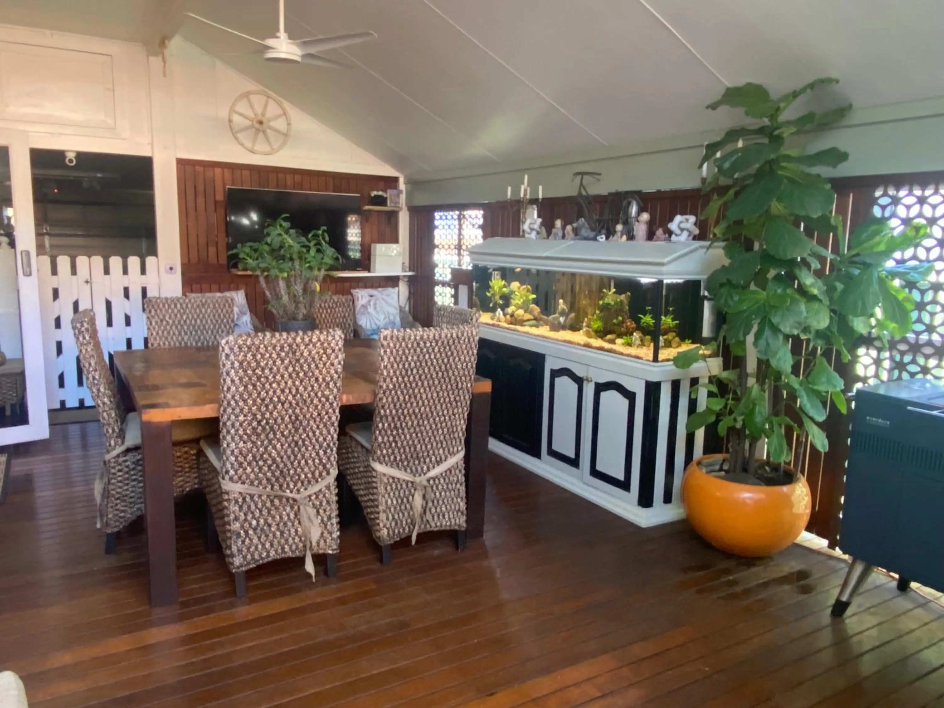 Dining area in BIRCHES B&B