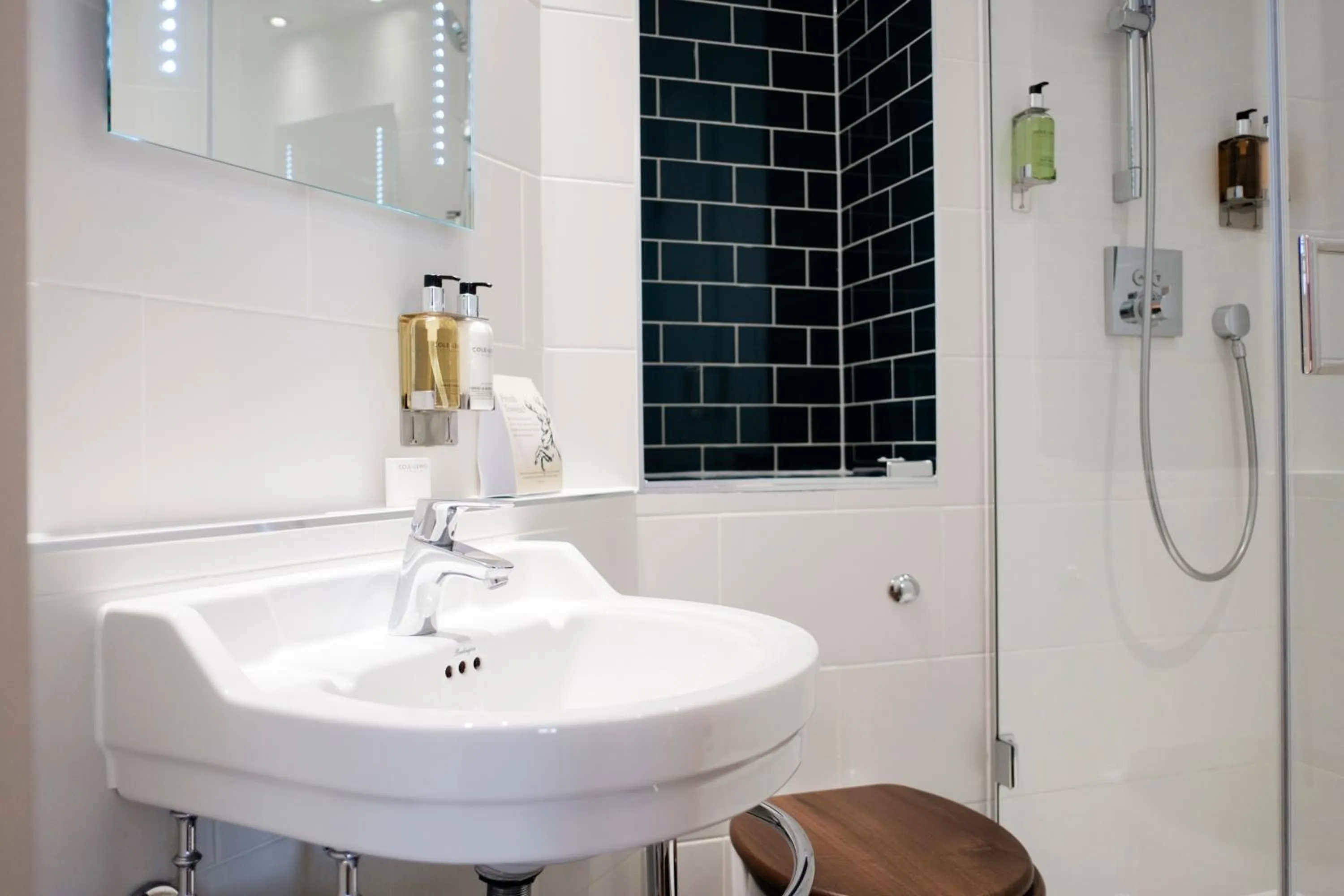 Bathroom in The White Hart Hotel